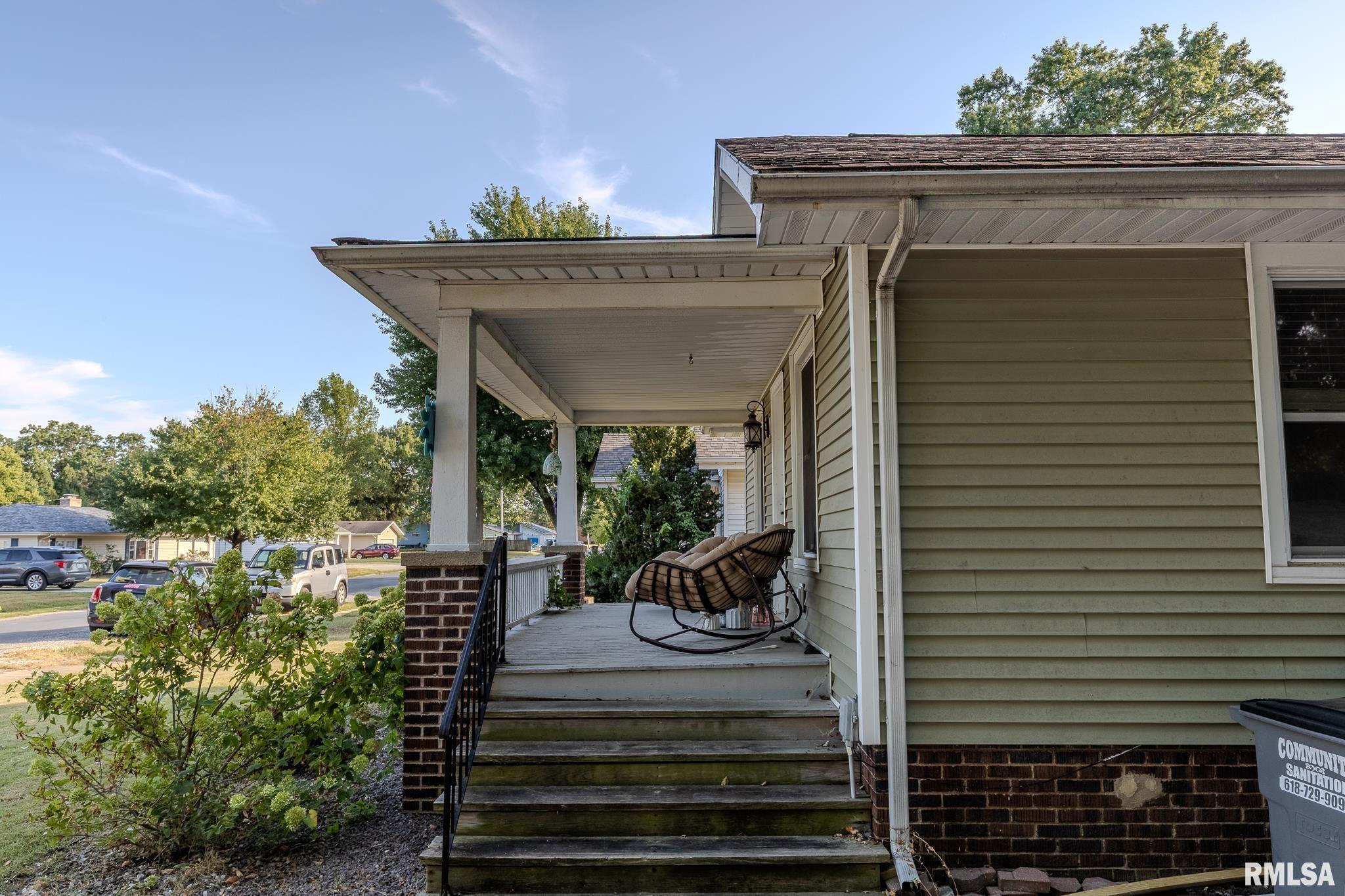 220 Minton Street