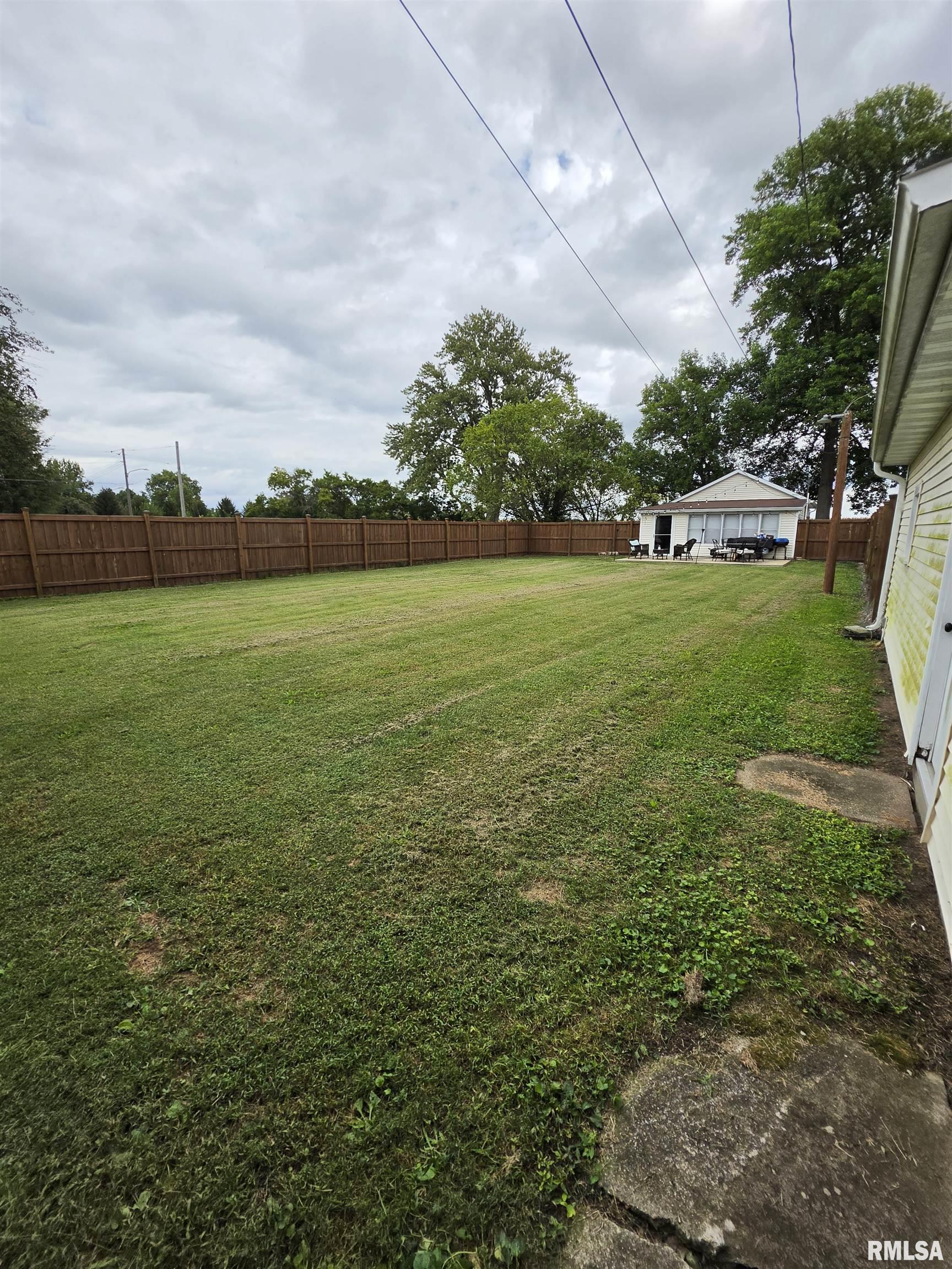 503 S ELM Street
