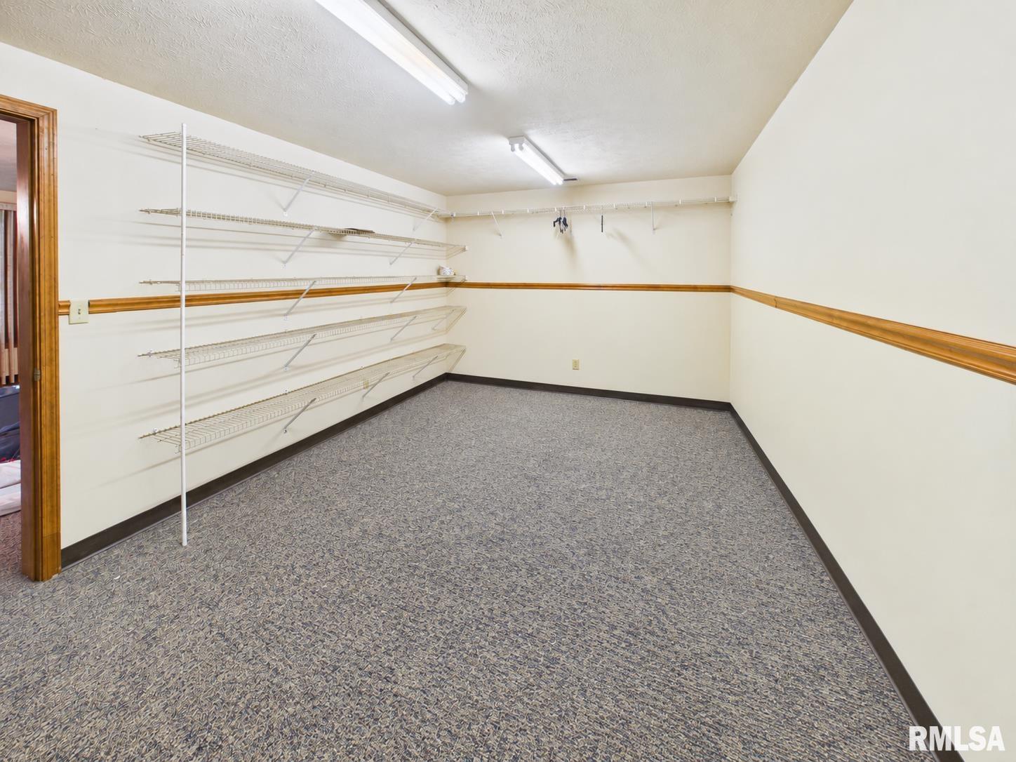23267 Railsplitter Lane