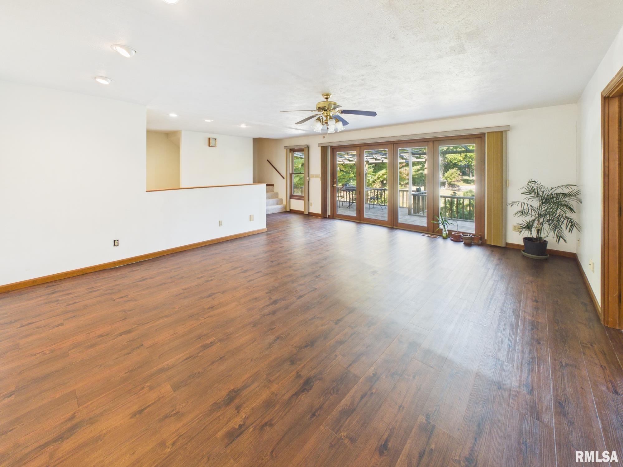 23267 Railsplitter Lane