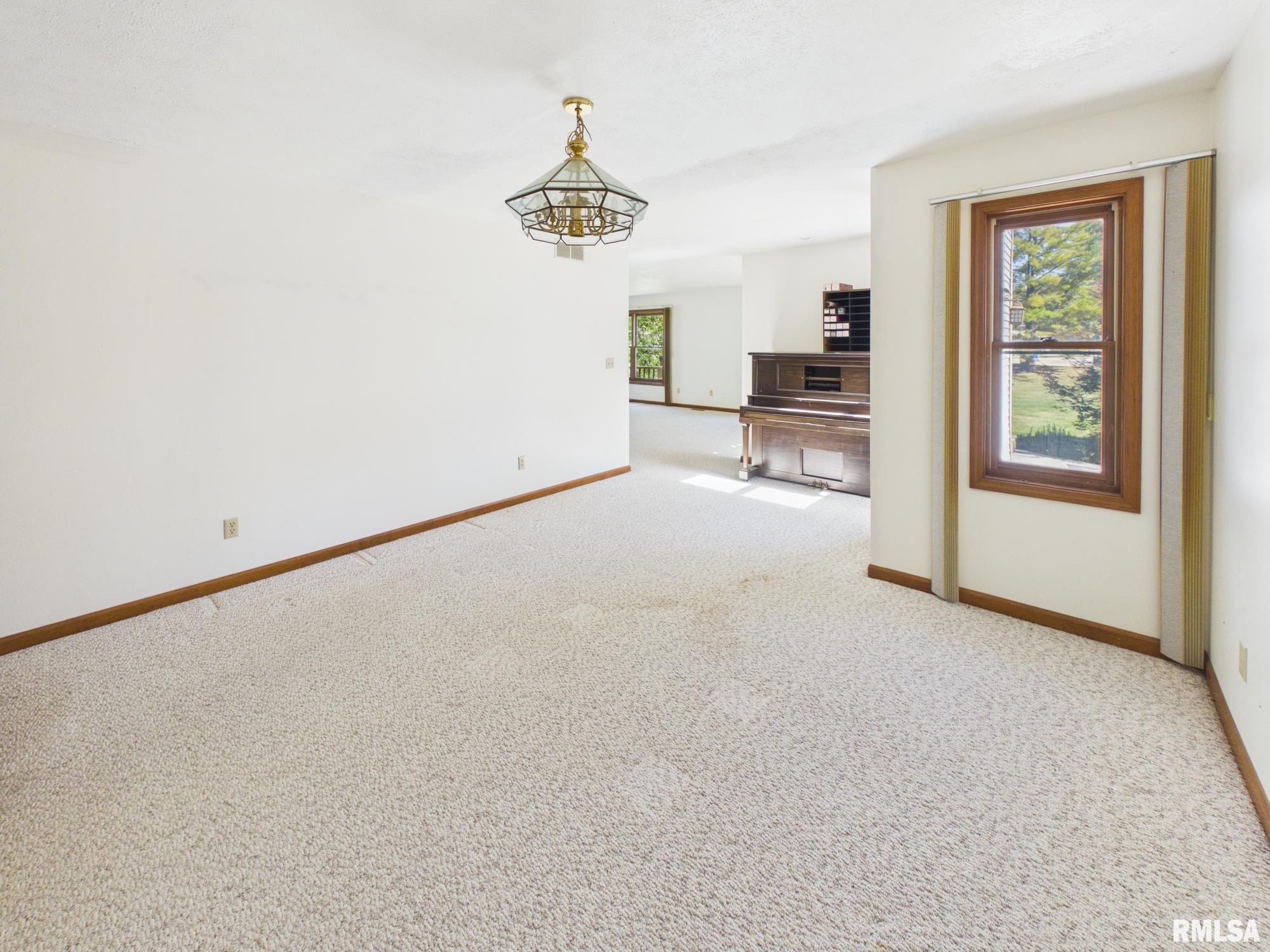 23267 Railsplitter Lane