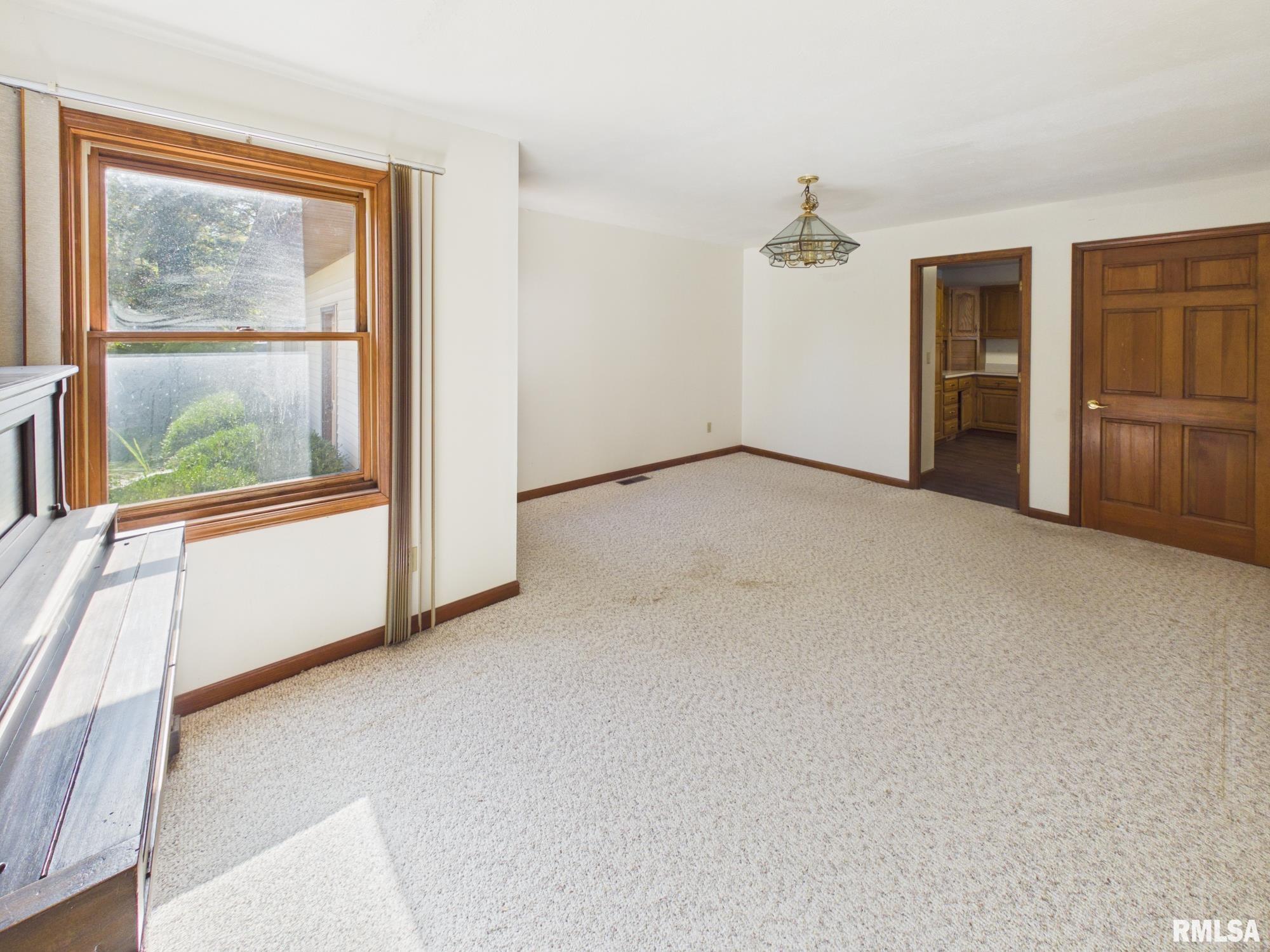 23267 Railsplitter Lane