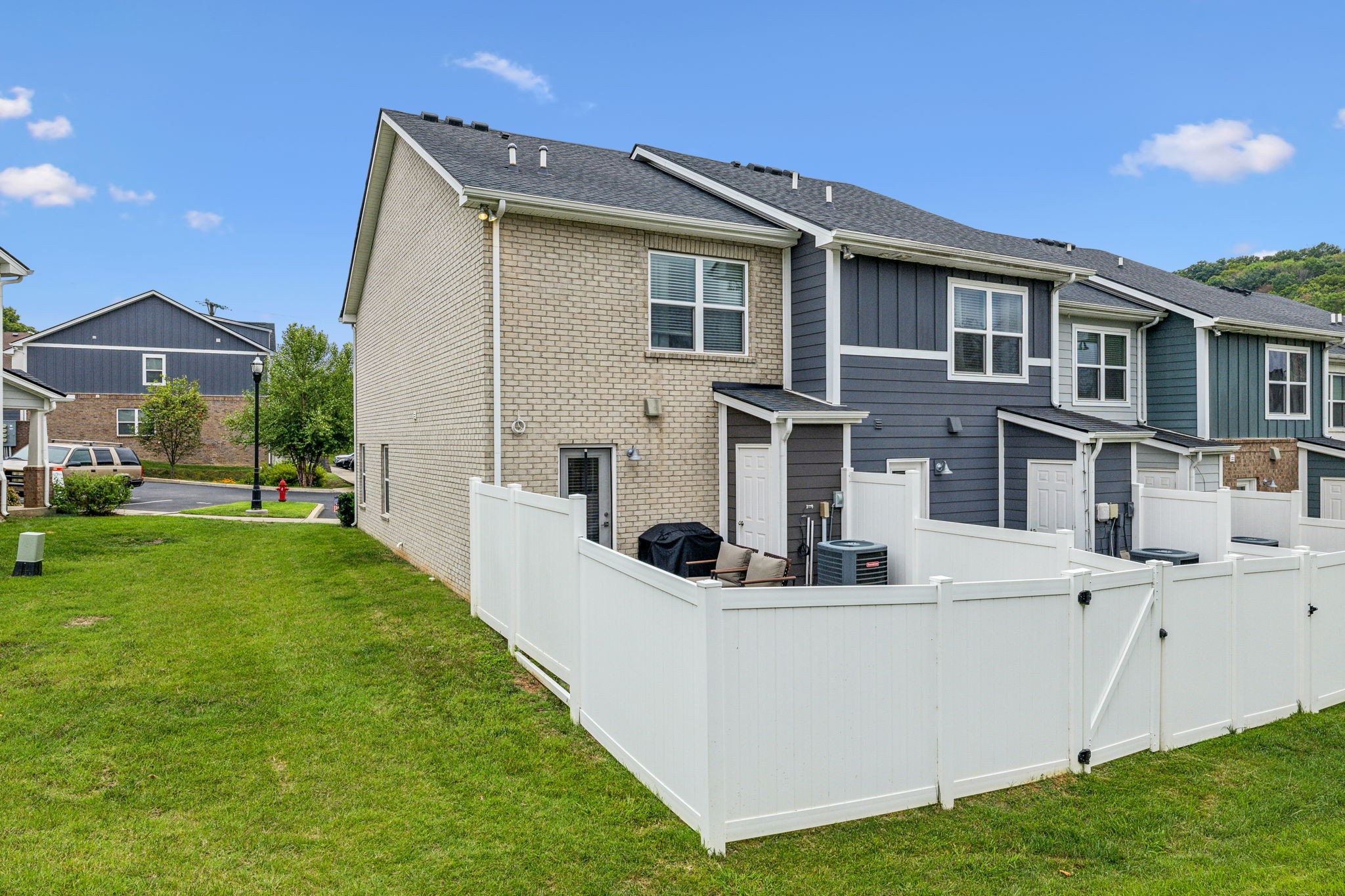1129 Lilly Valley Way