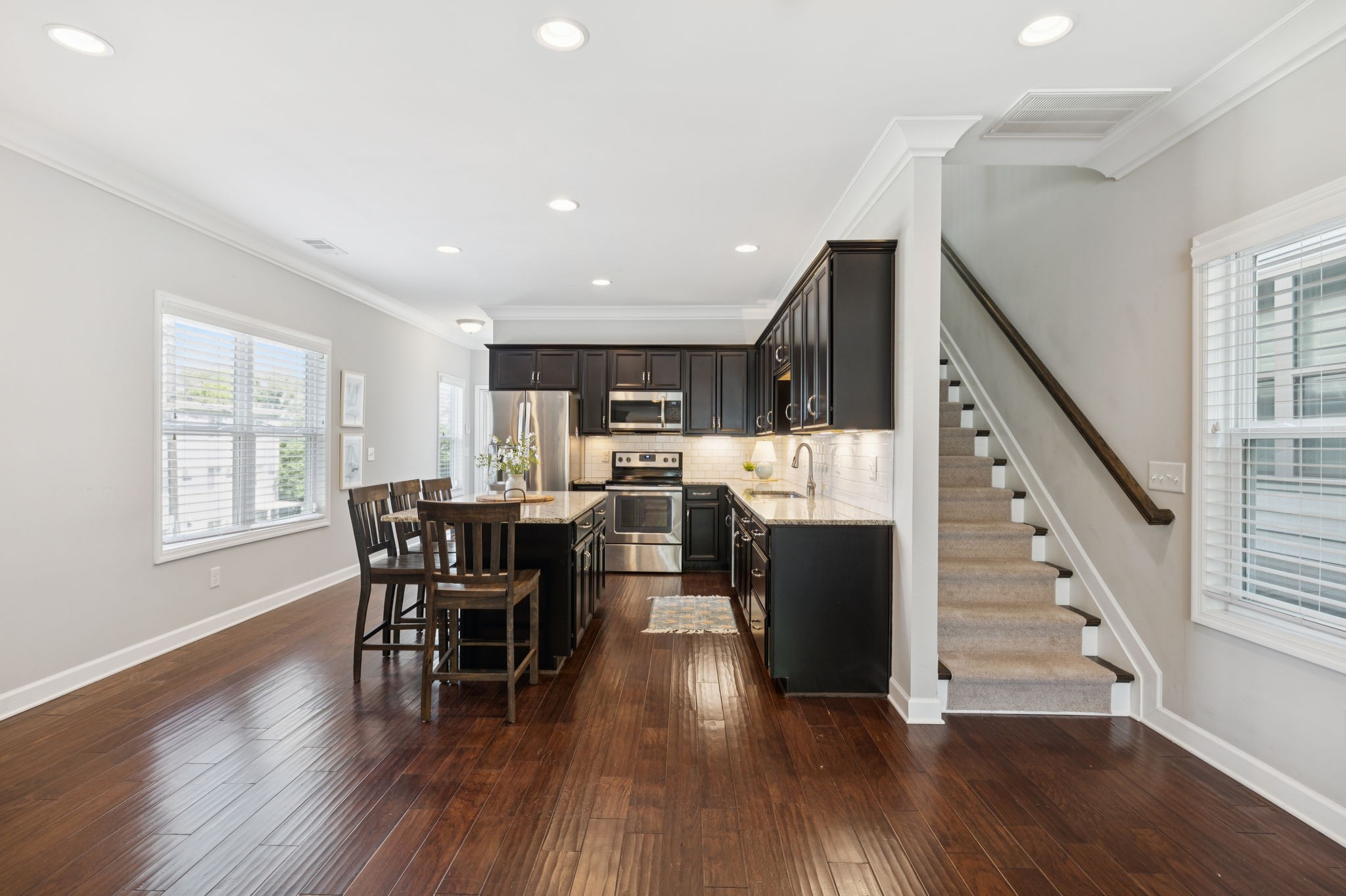 100 Walden Village Ct