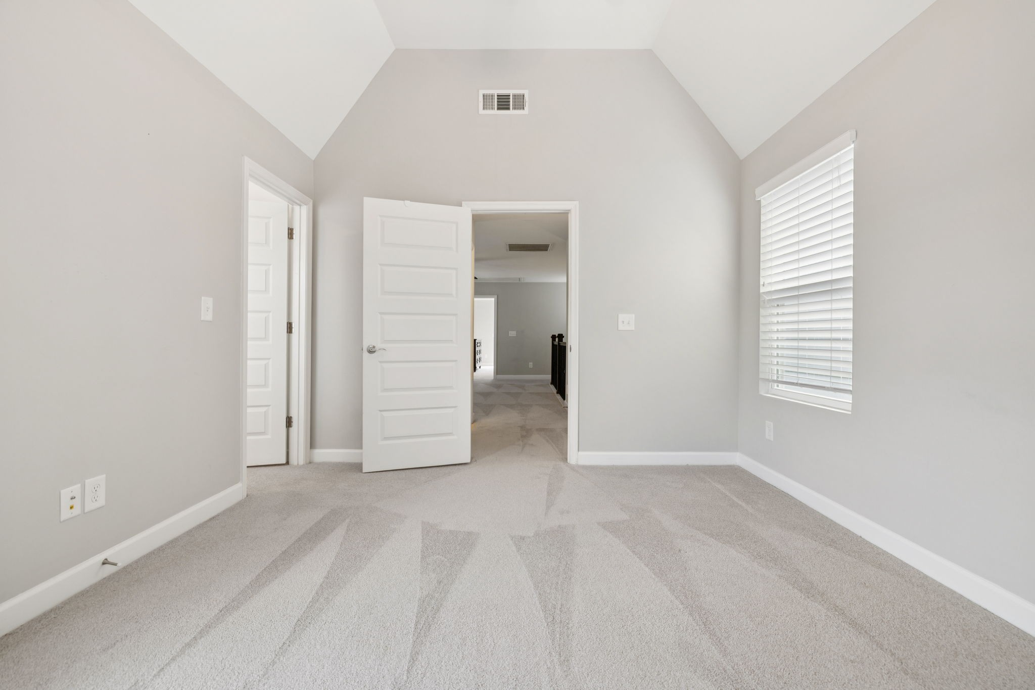 100 Walden Village Ct