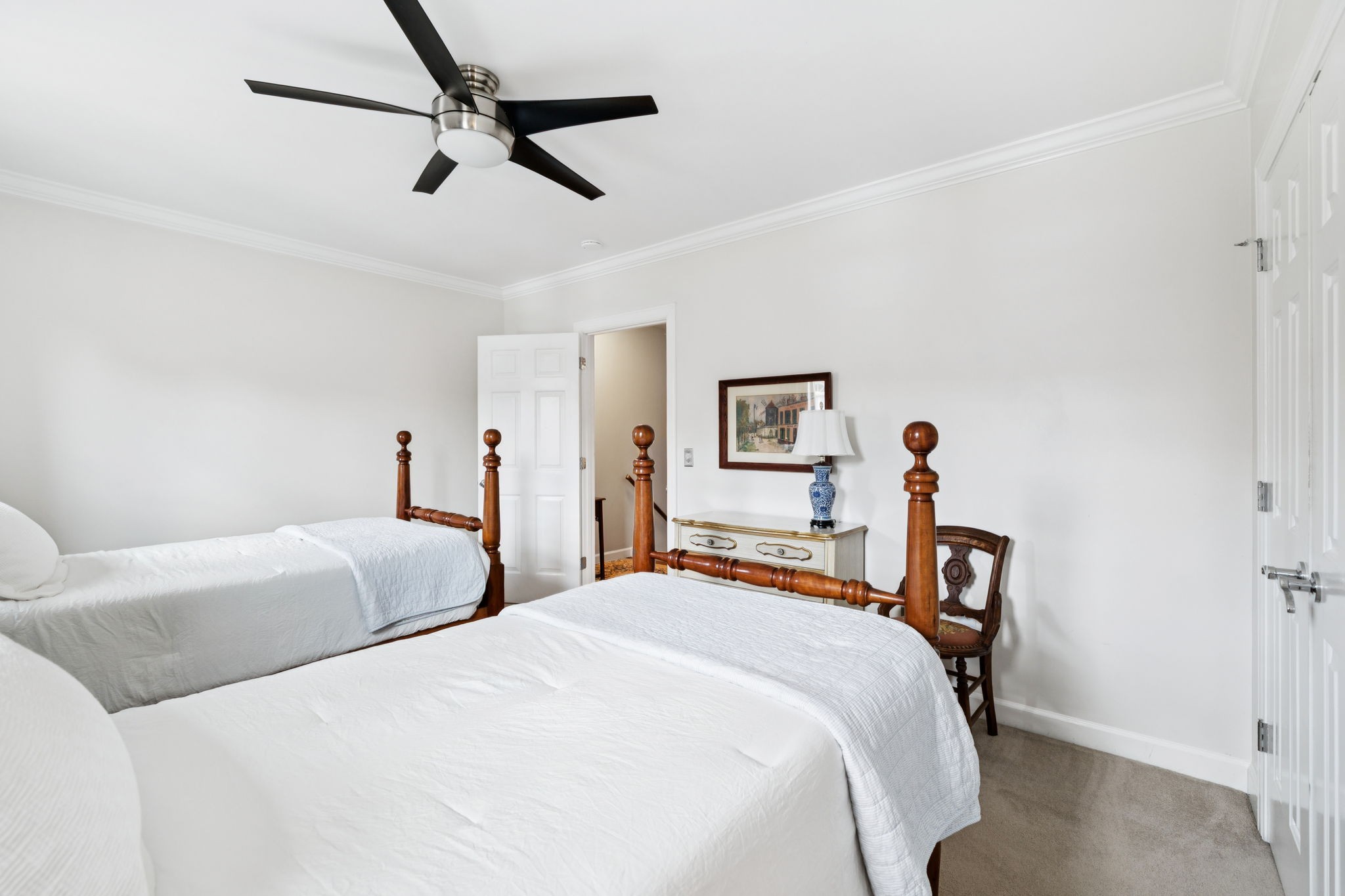 2014 Graybar Ln