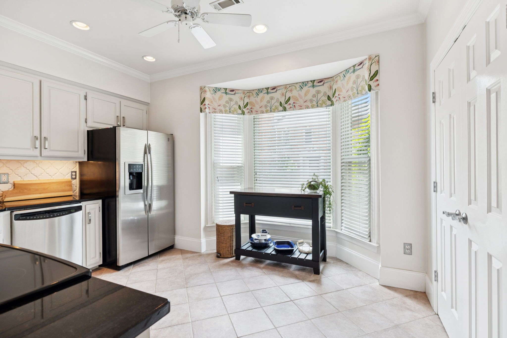 2014 Graybar Ln