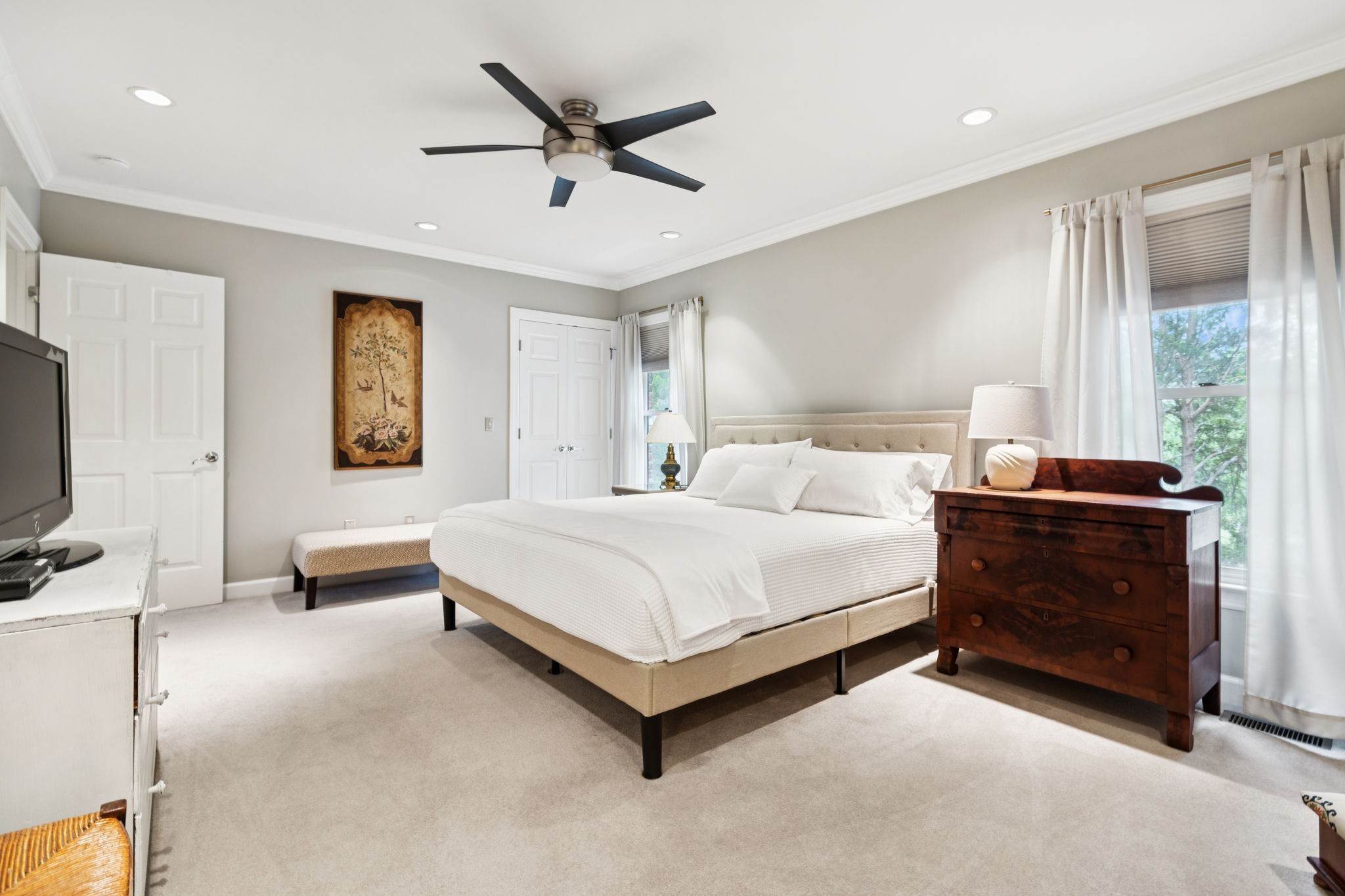 2014 Graybar Ln