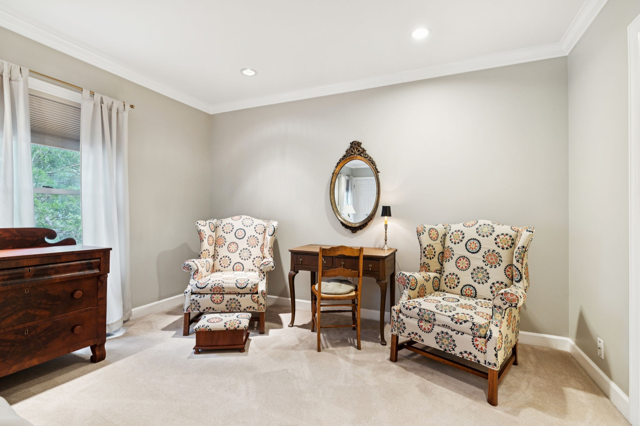 2014 Graybar Ln