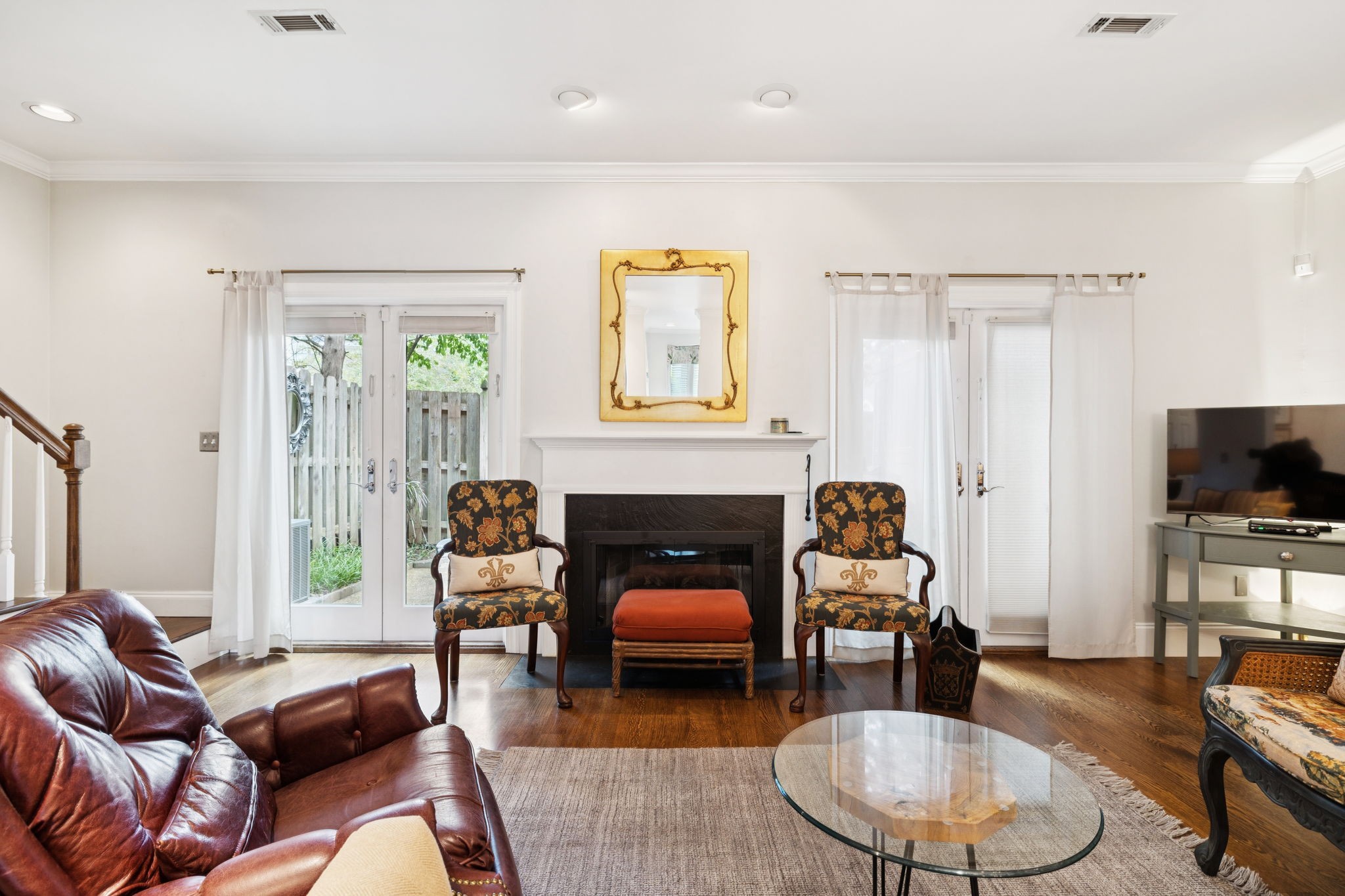 2014 Graybar Ln