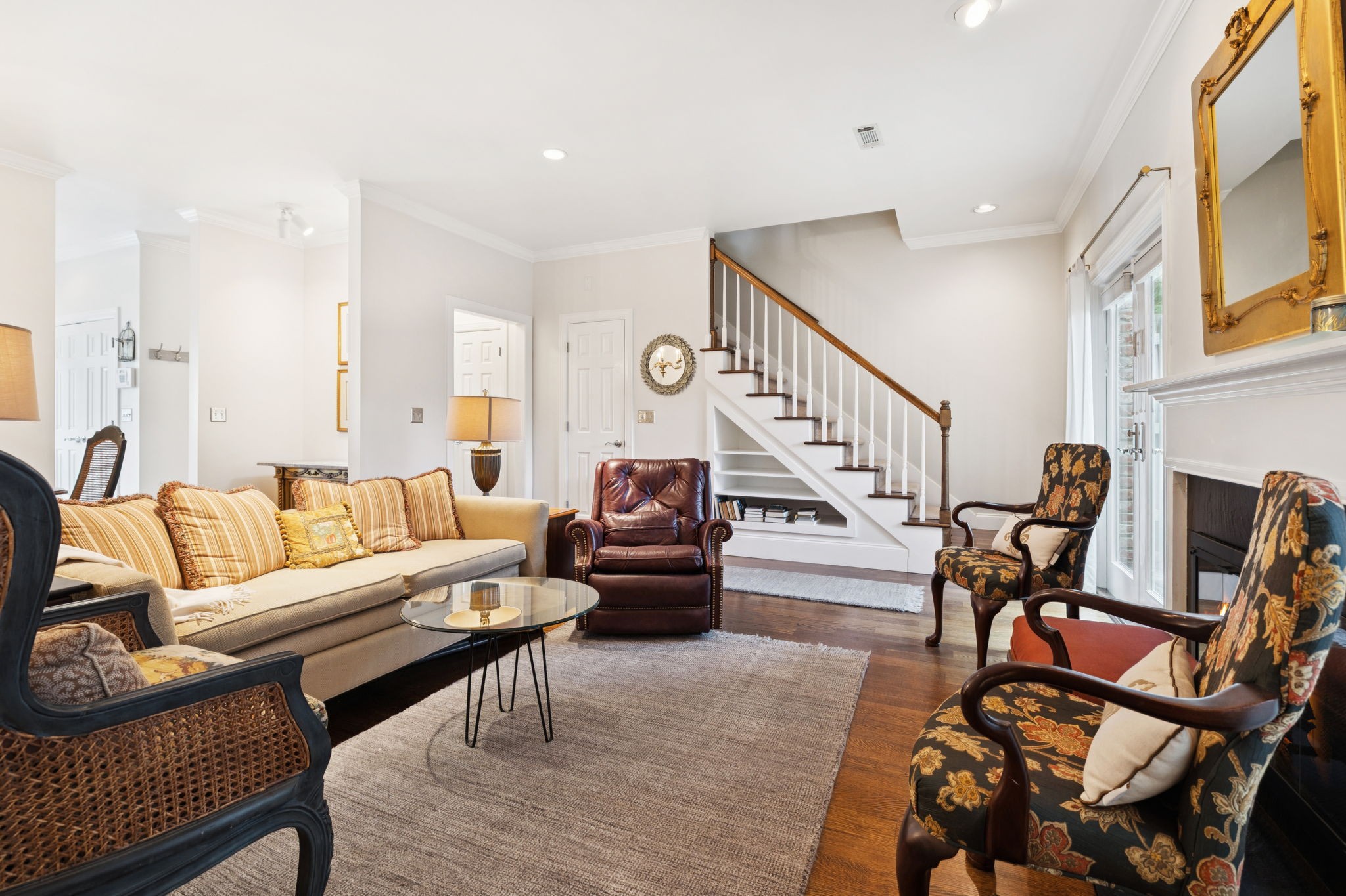 2014 Graybar Ln
