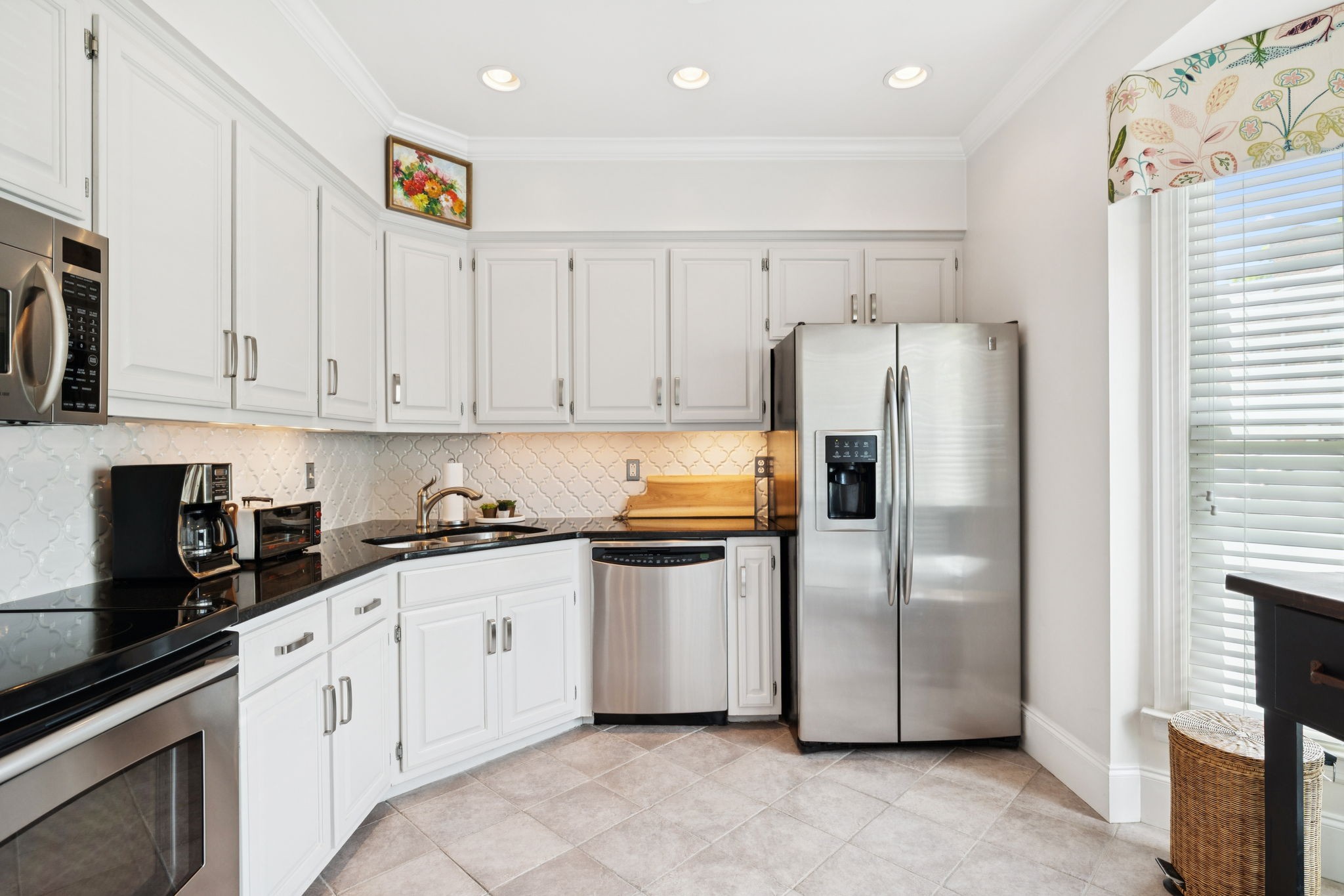 2014 Graybar Ln