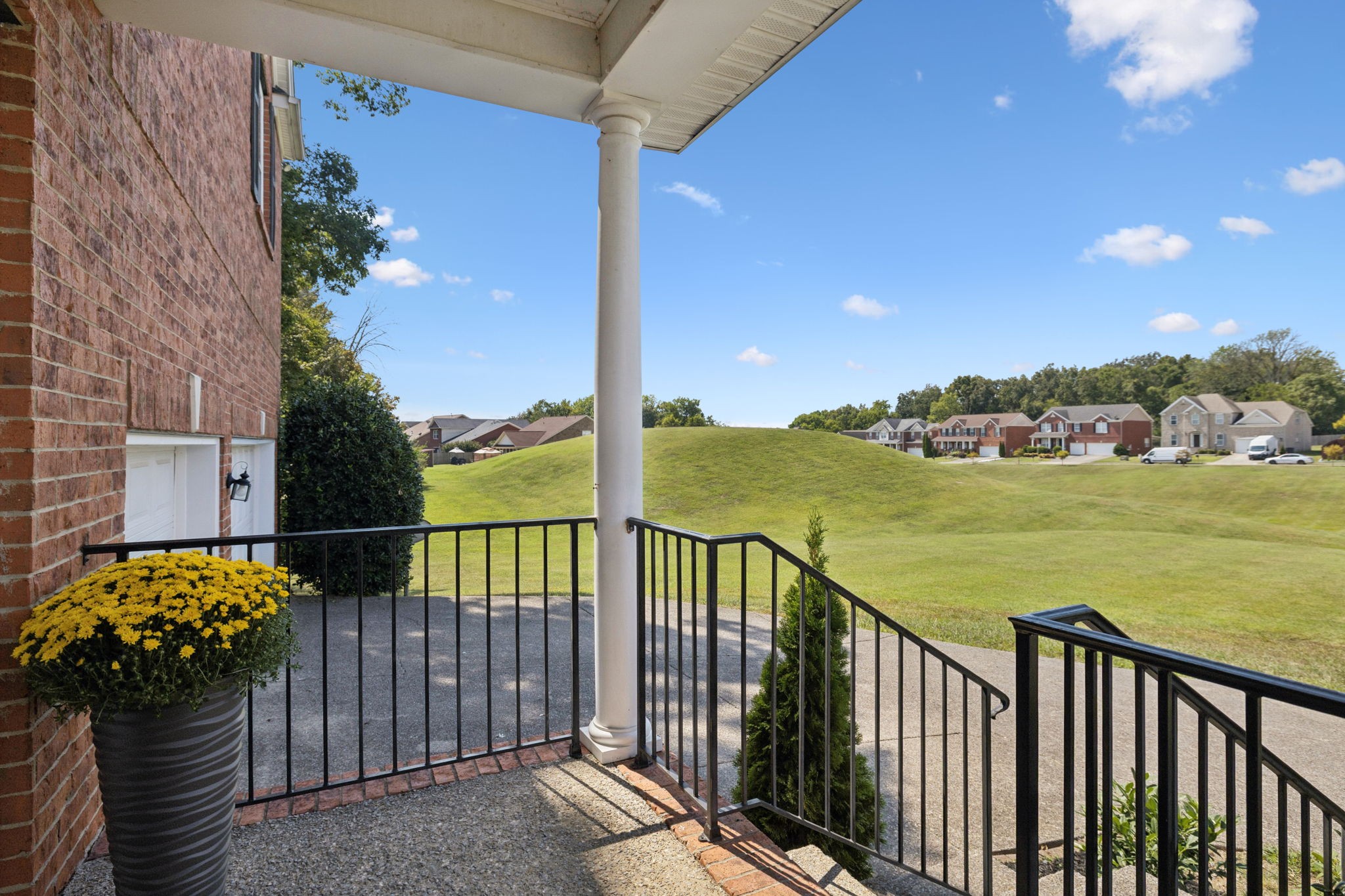 2053 Hawks Nest Ct