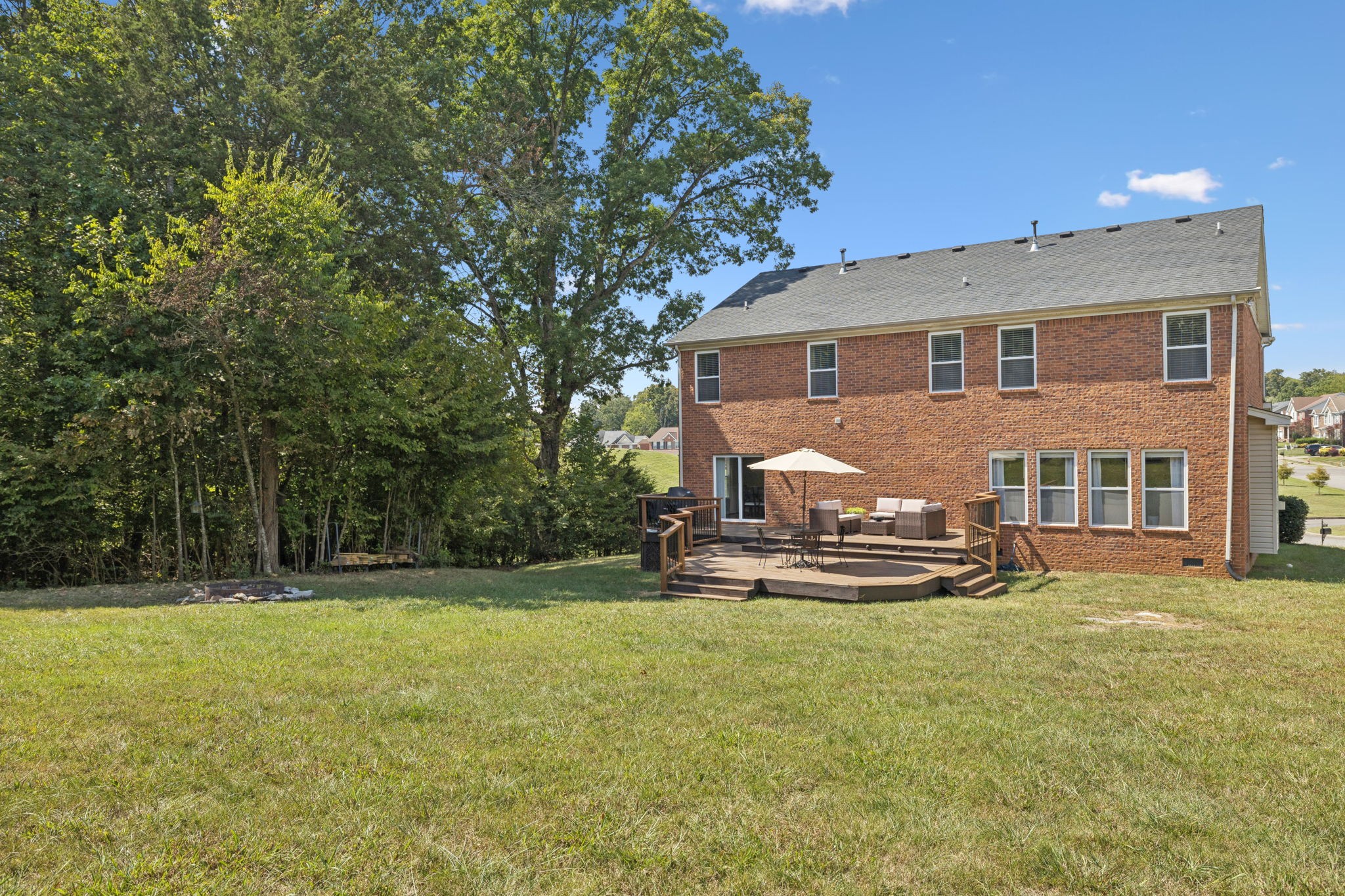 2053 Hawks Nest Ct