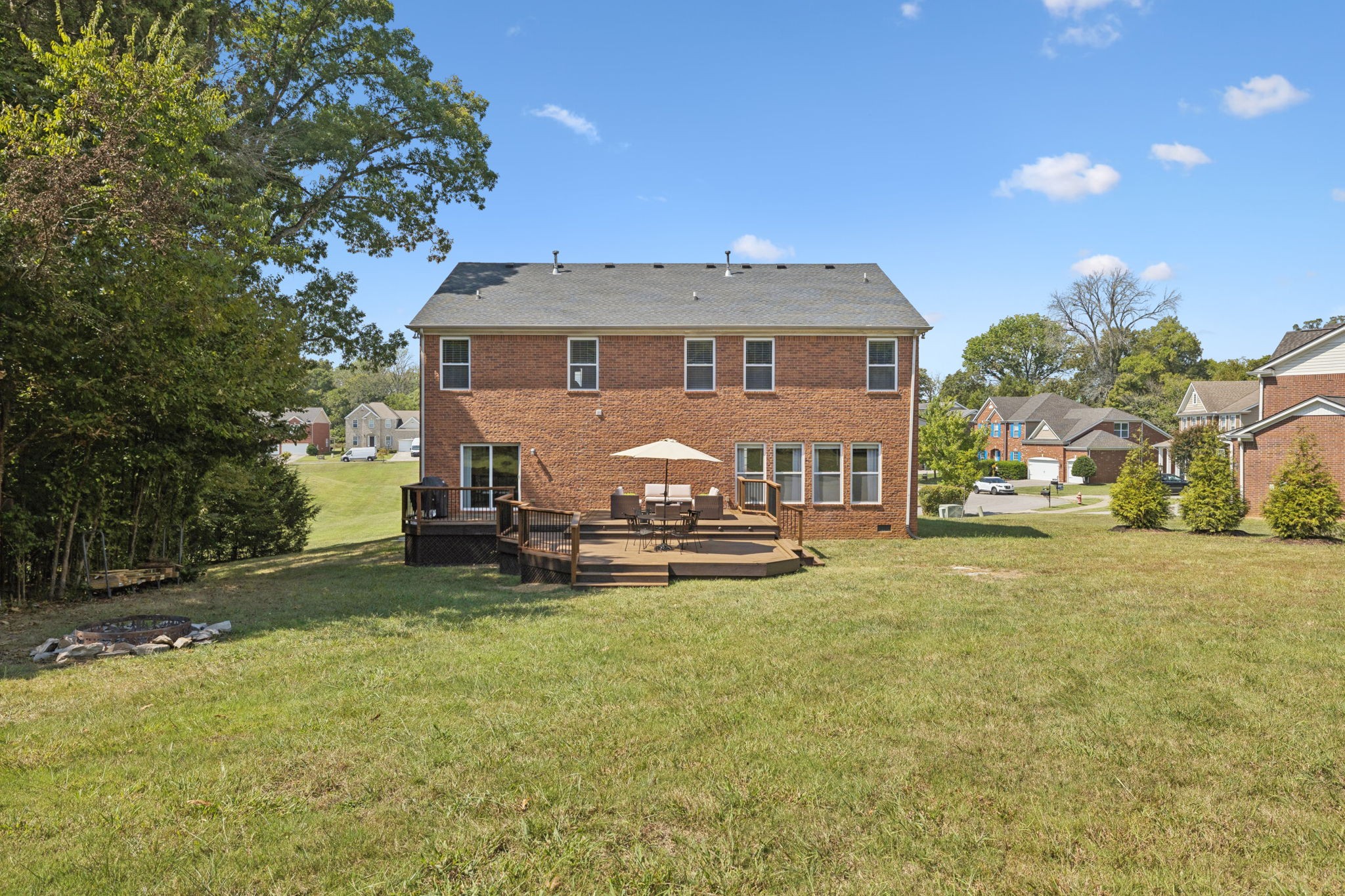 2053 Hawks Nest Ct