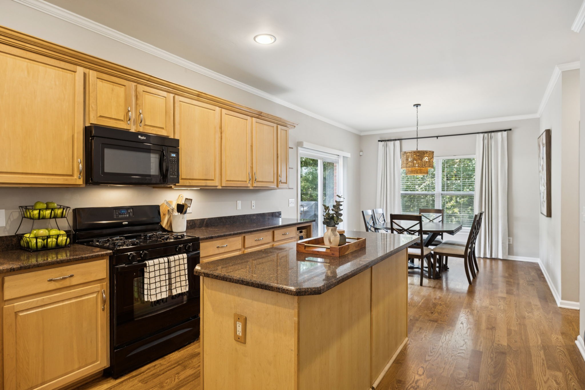 2053 Hawks Nest Ct