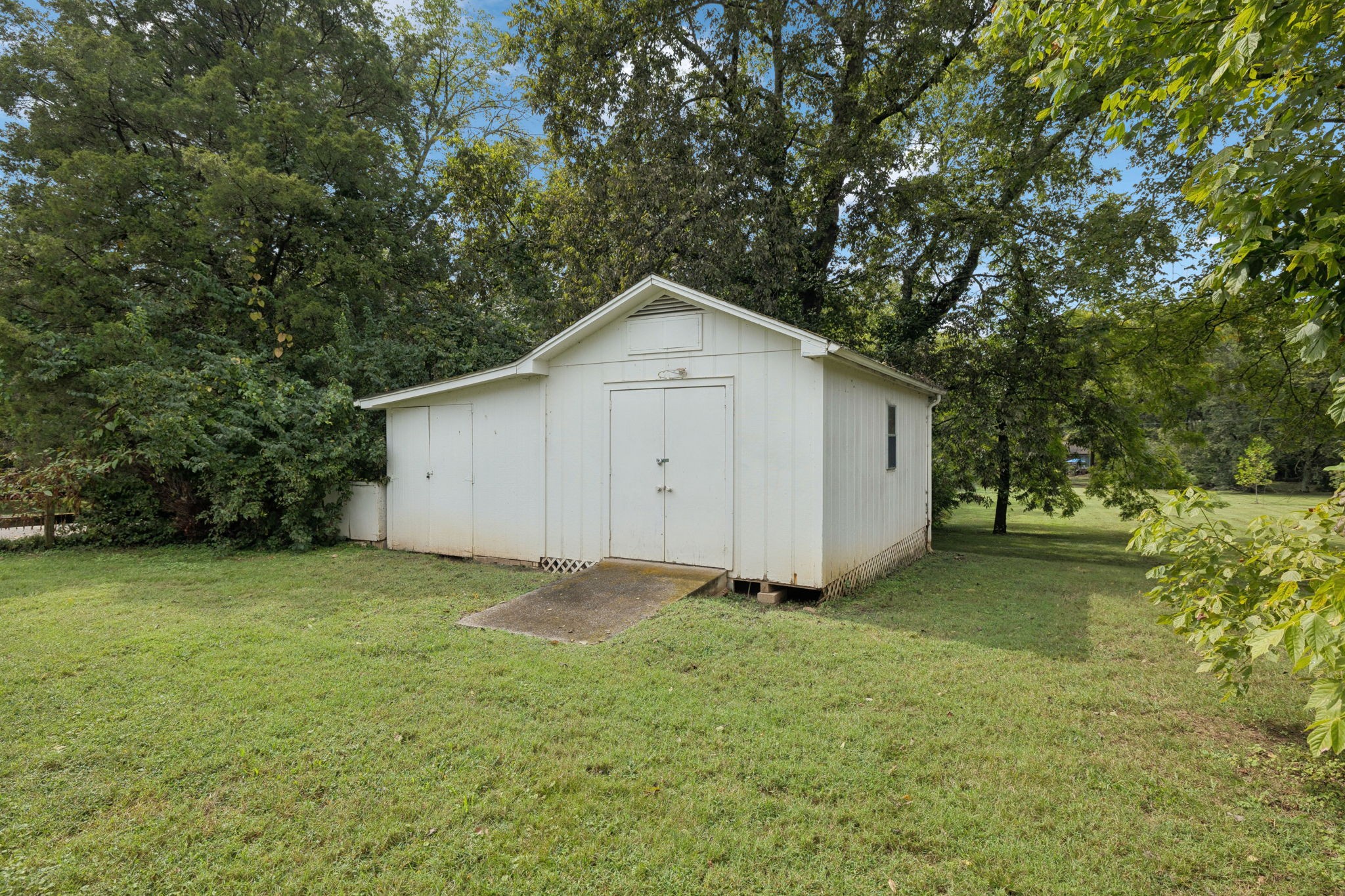 745 Vosswood Dr