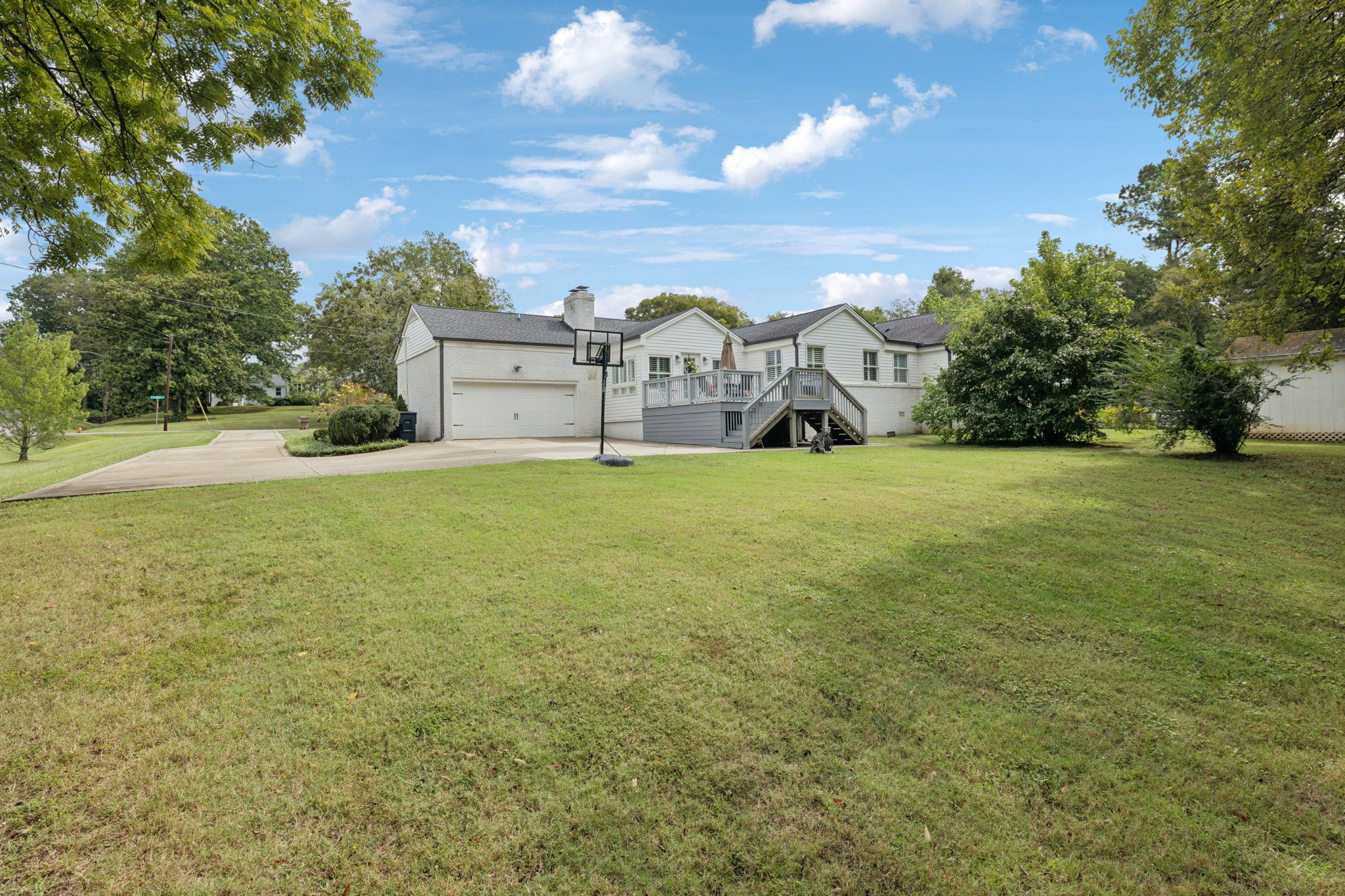 745 Vosswood Dr
