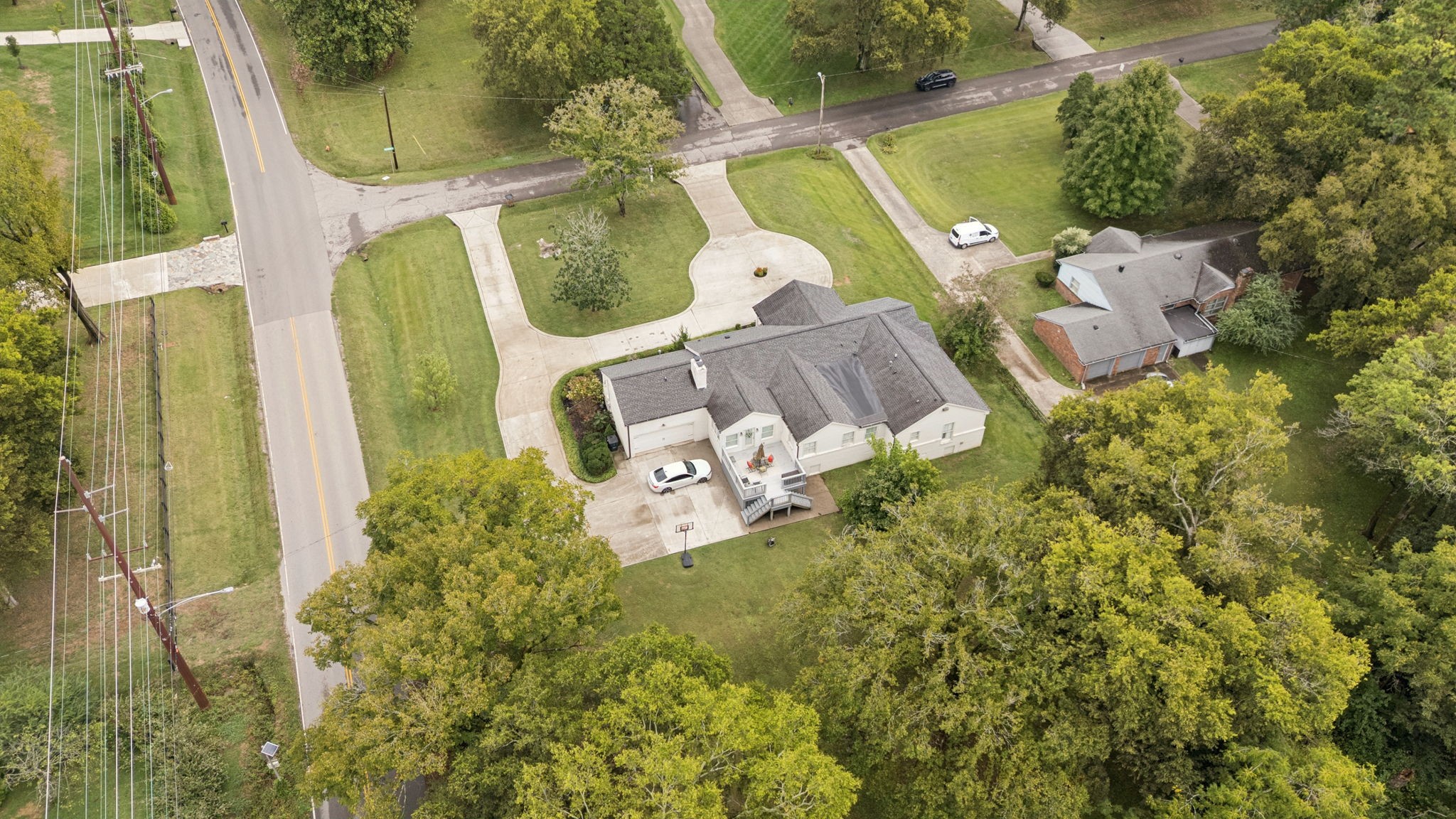 745 Vosswood Dr