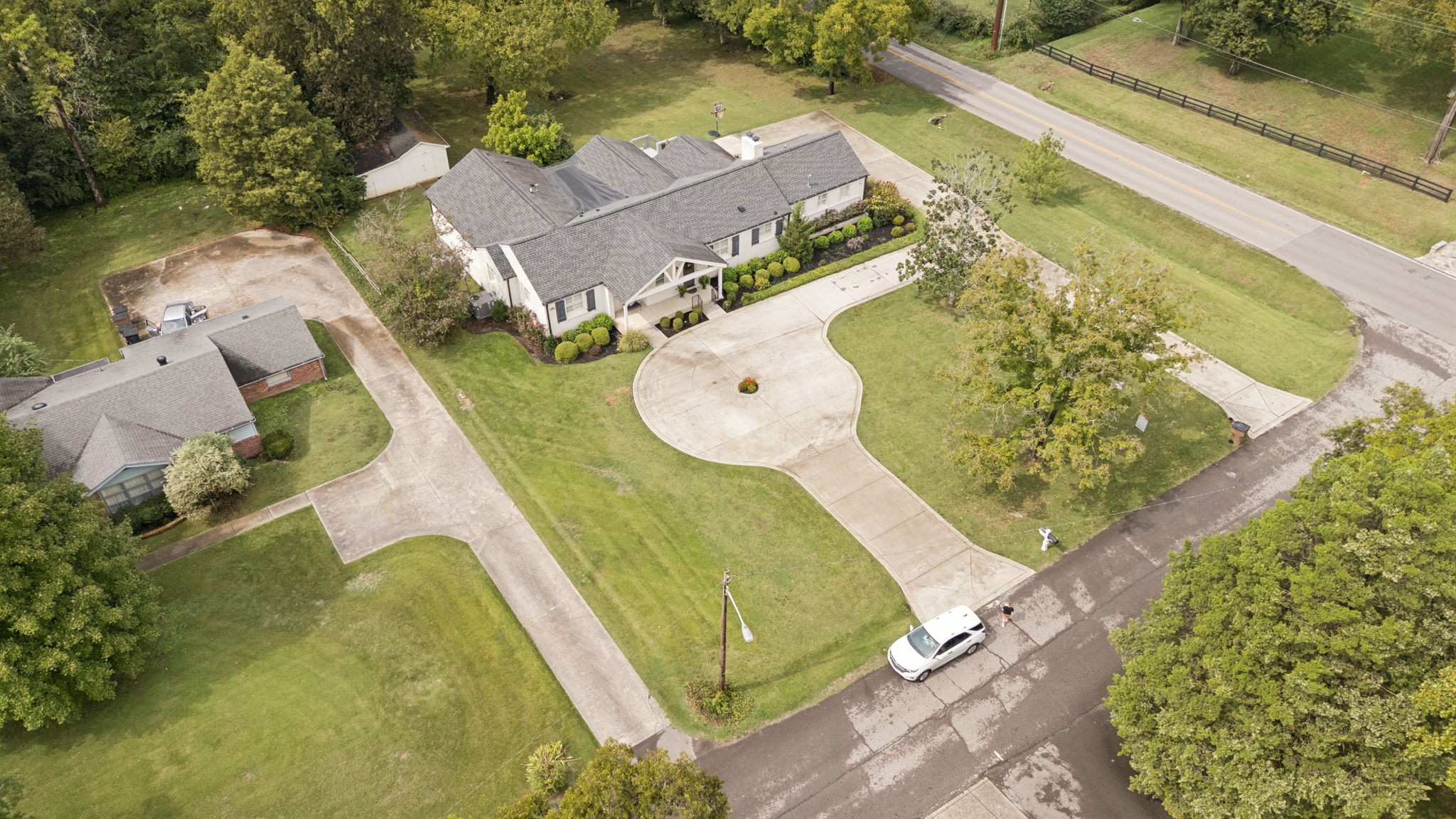 745 Vosswood Dr