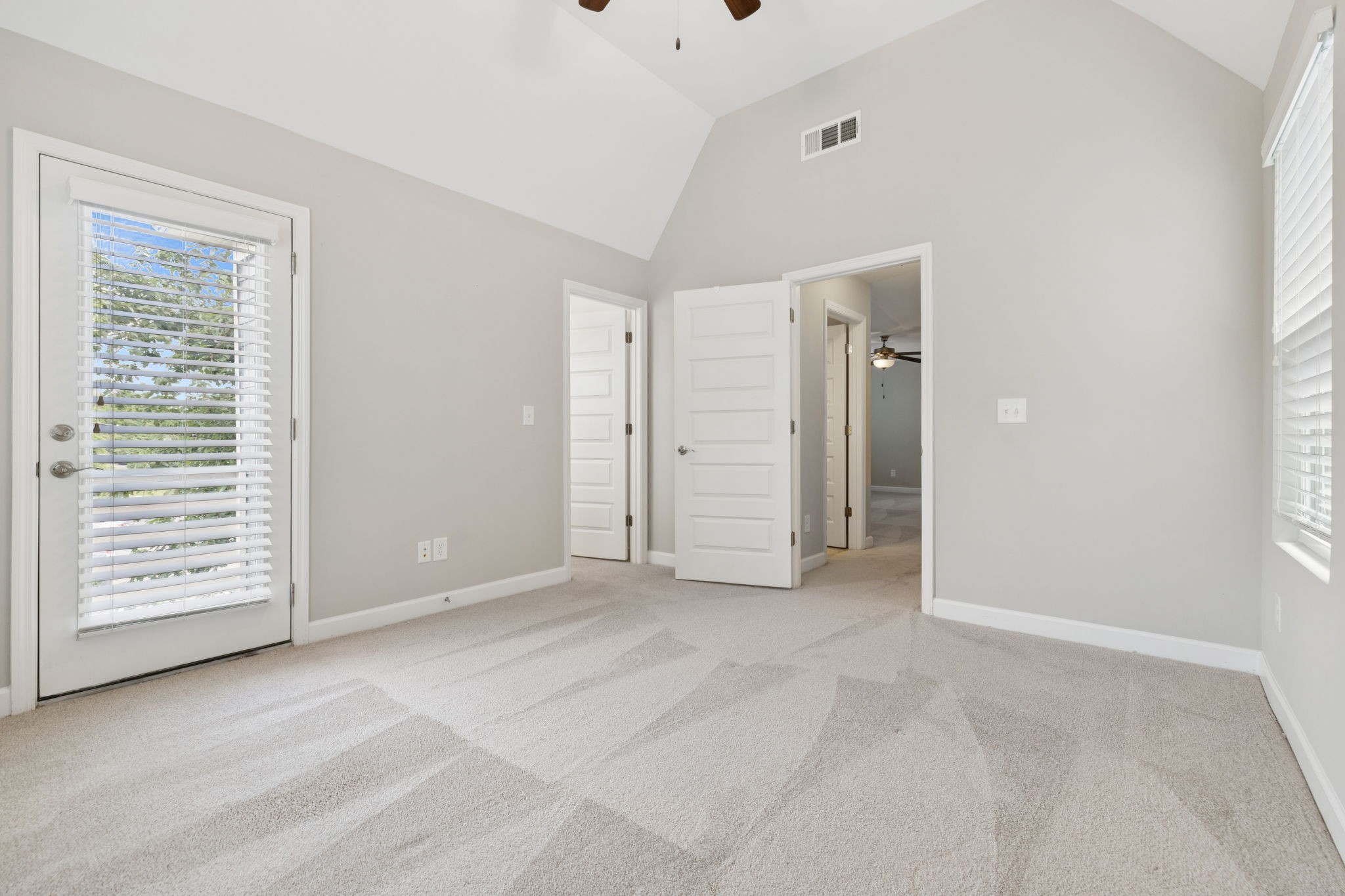 100 Walden Village Ct