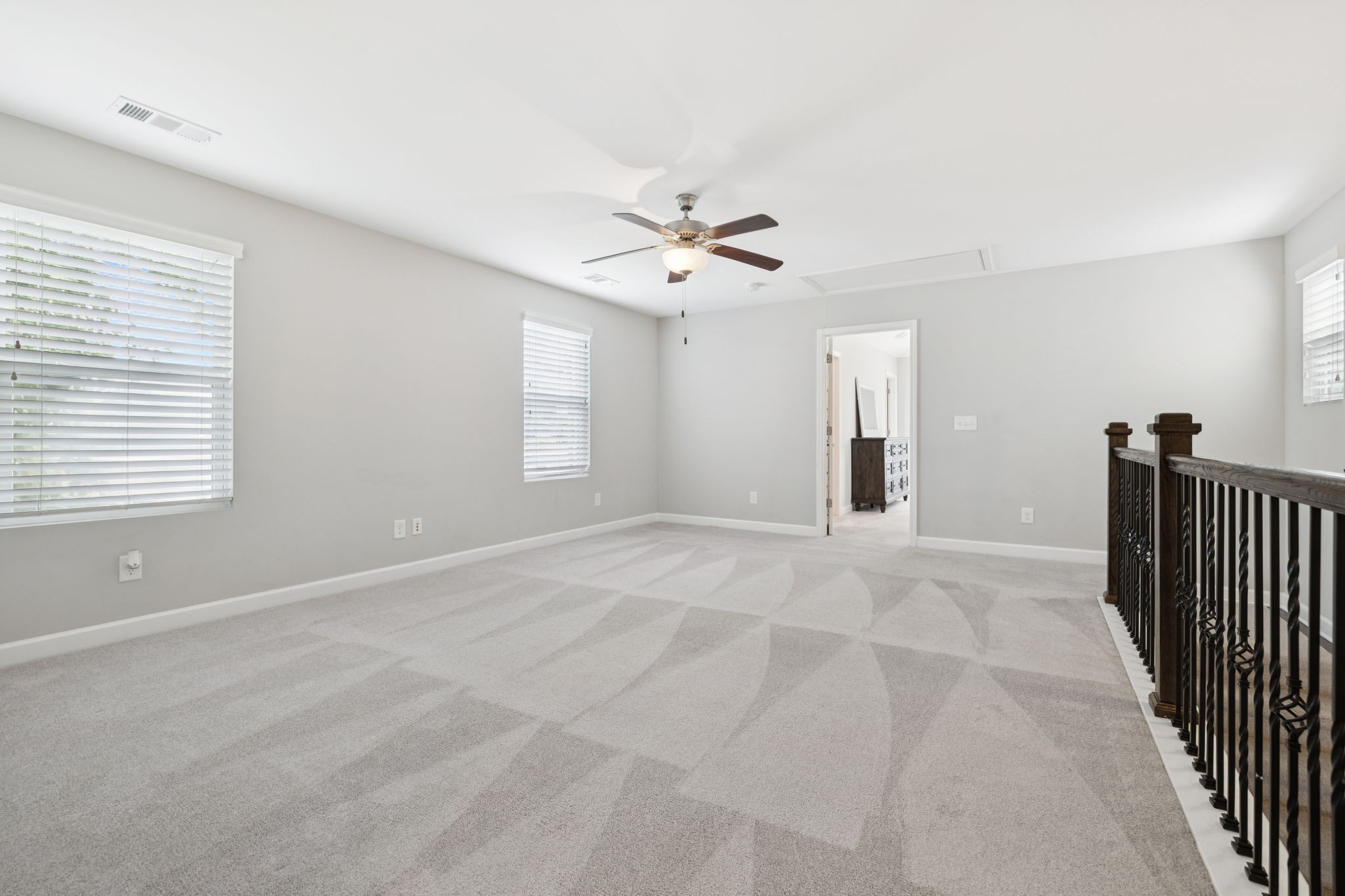 100 Walden Village Ct