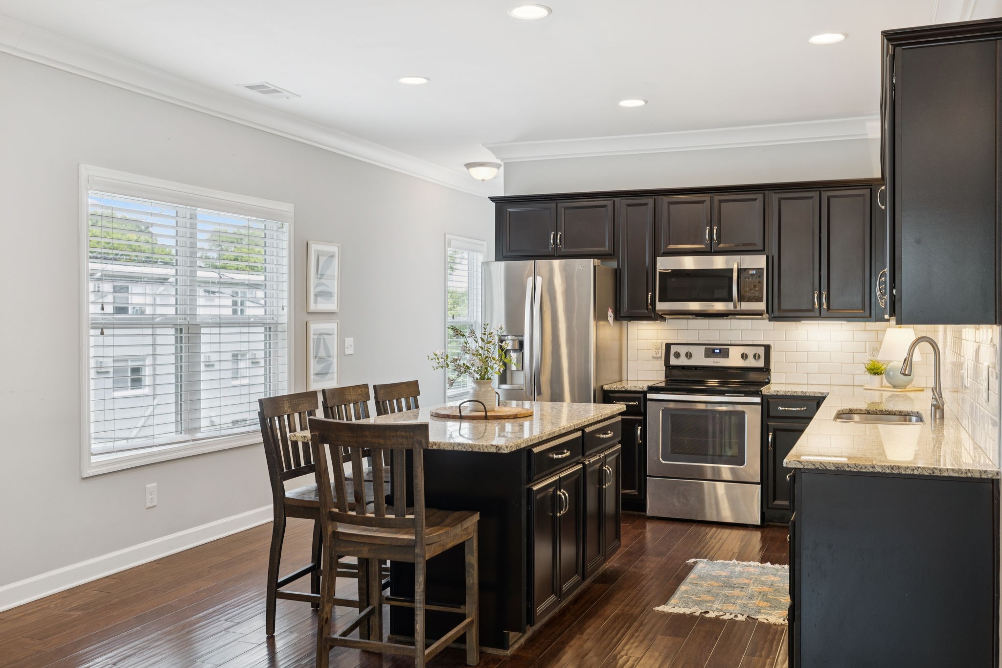 100 Walden Village Ct