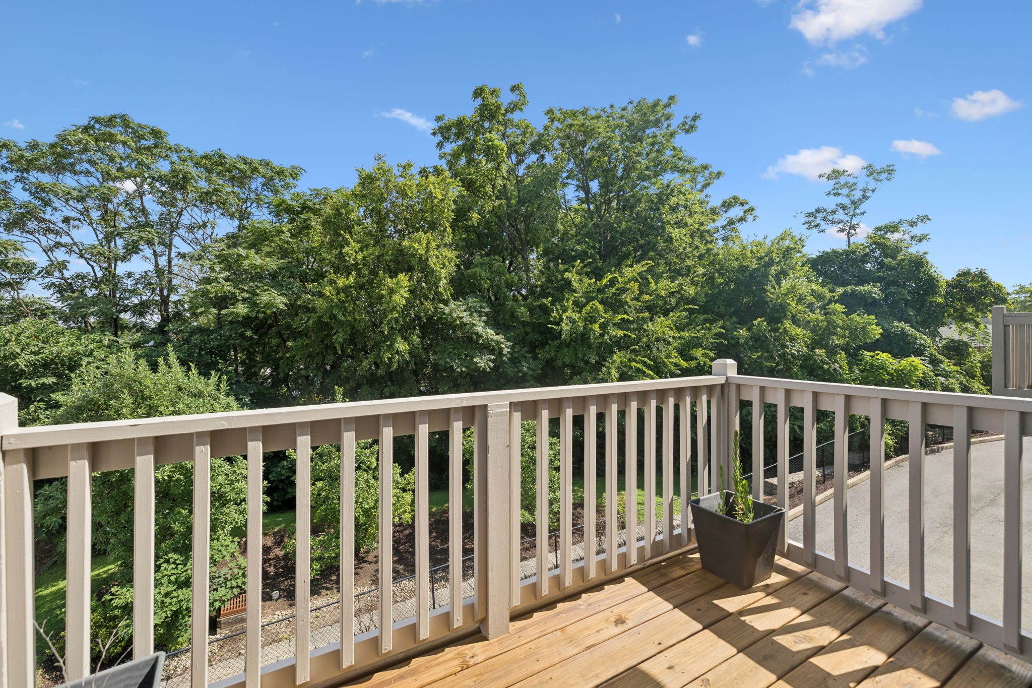 100 Walden Village Ct