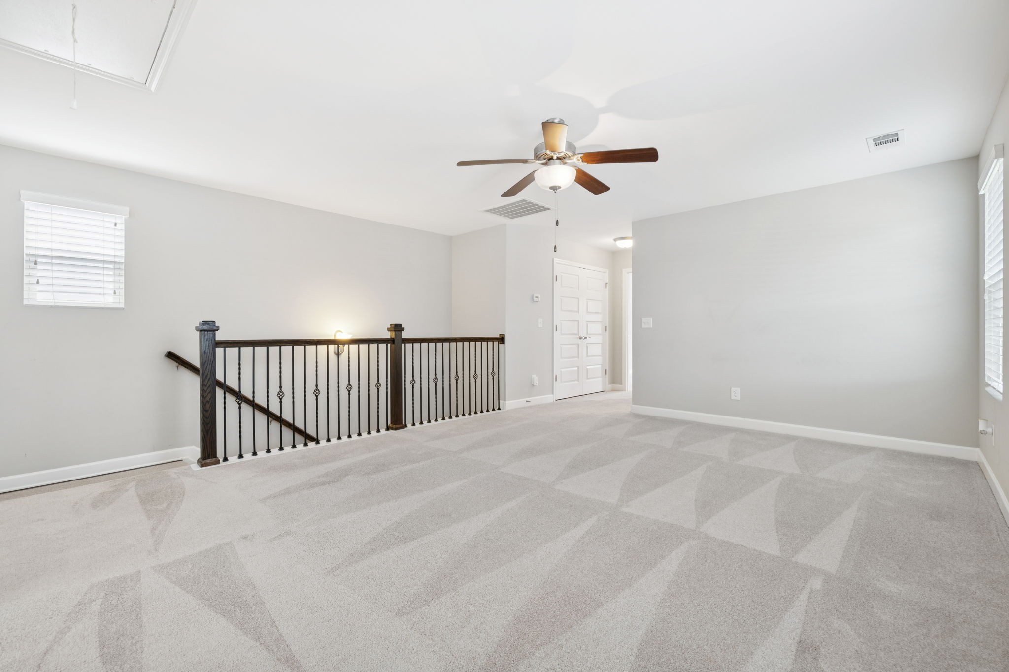 100 Walden Village Ct