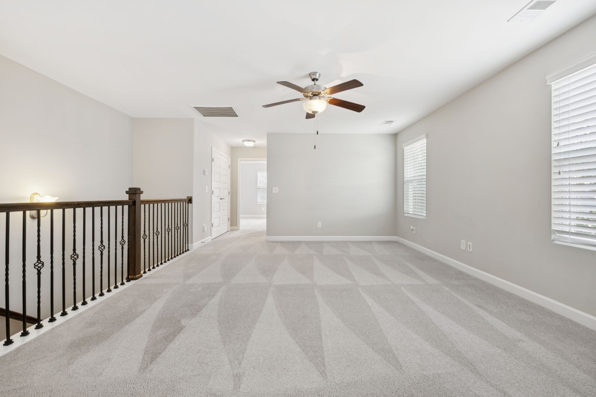 100 Walden Village Ct