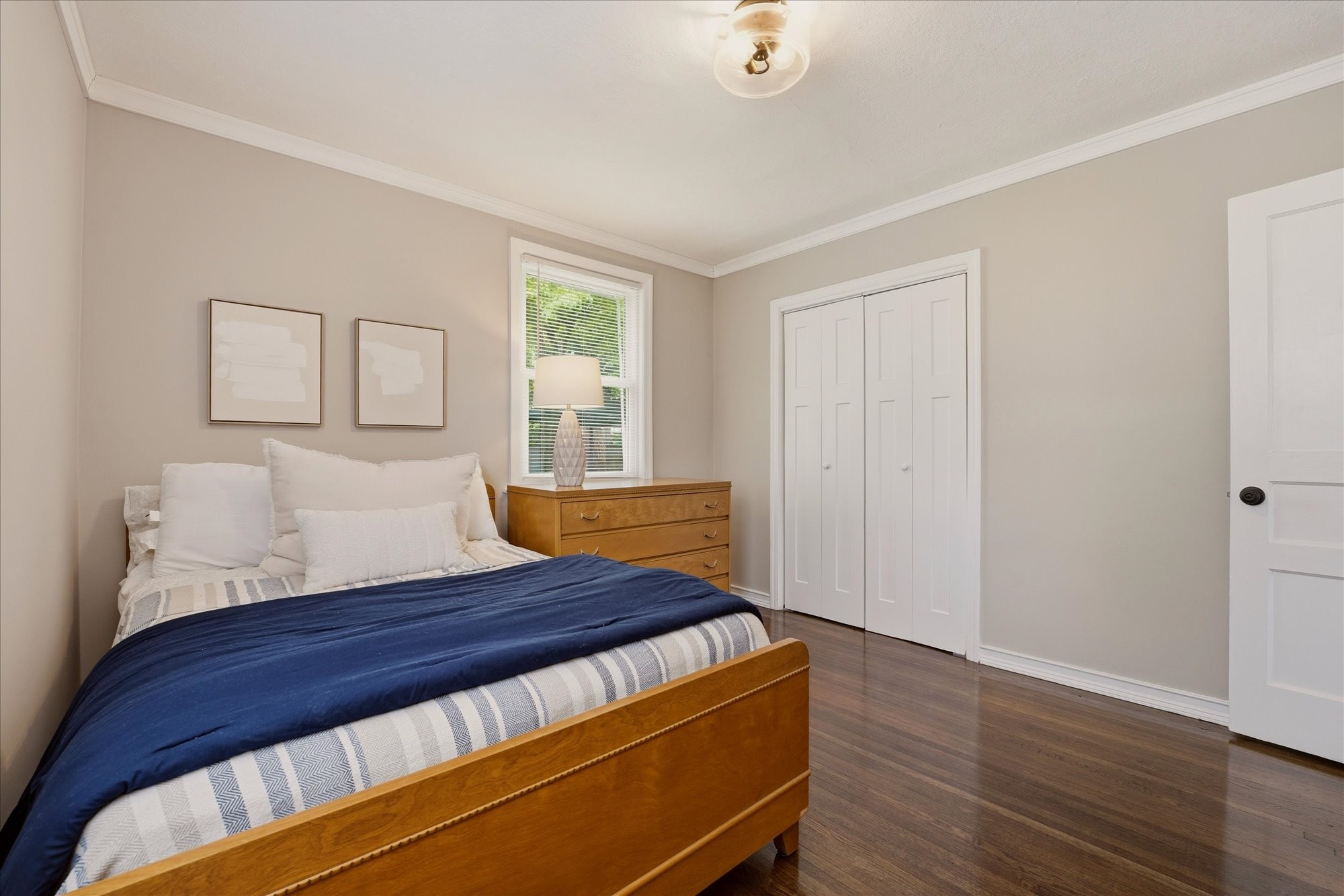 1407 Stratford Ave