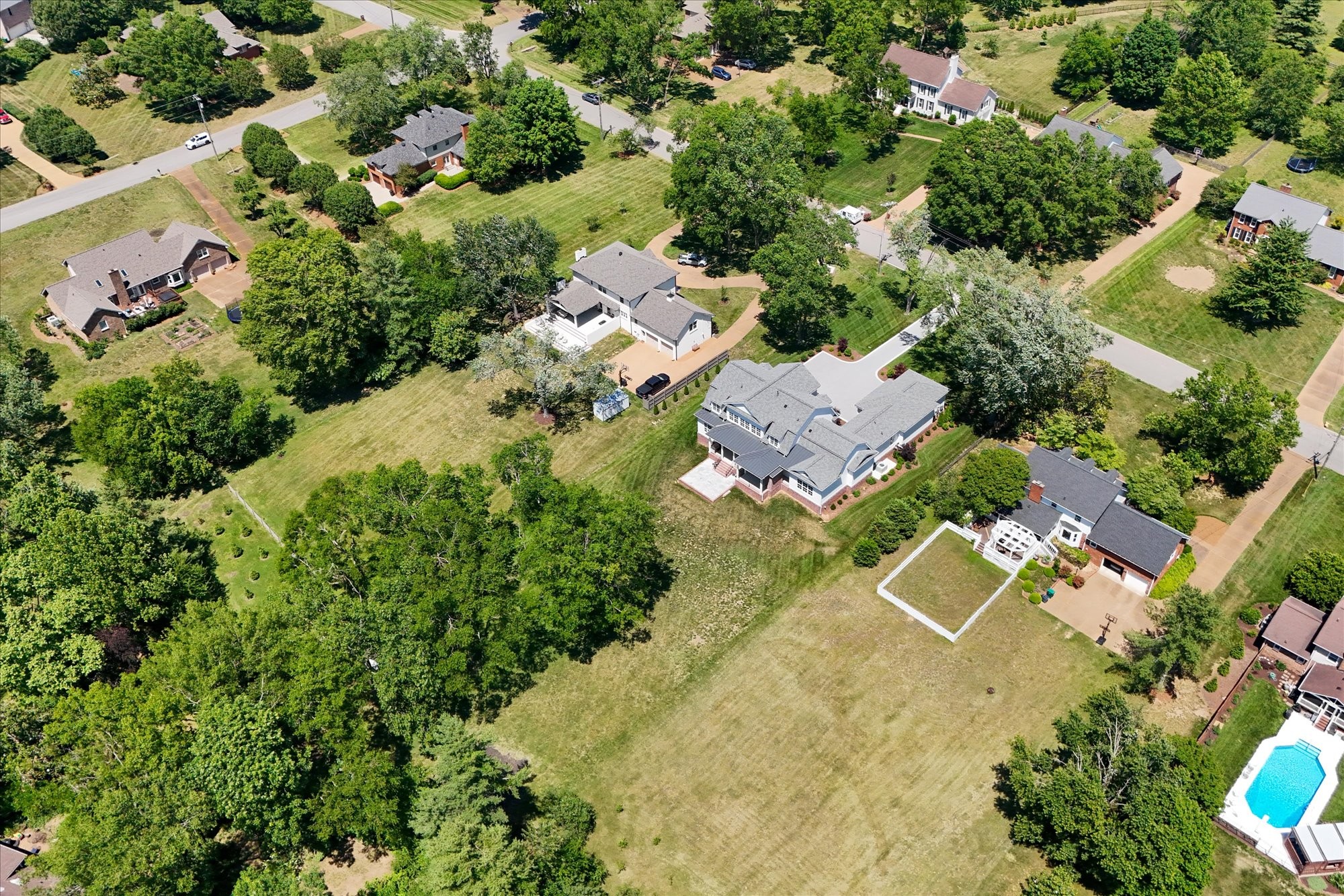 9215 Brushboro Dr