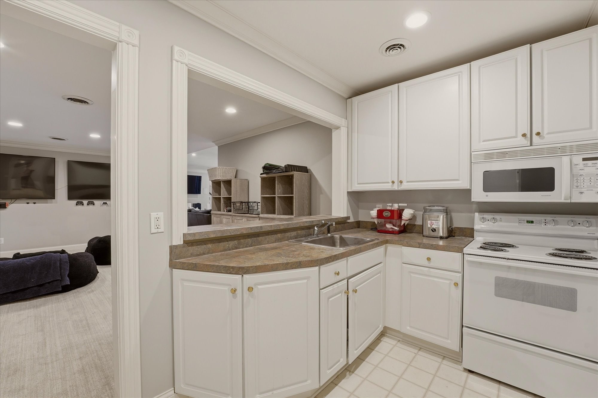 1775 Charity Dr