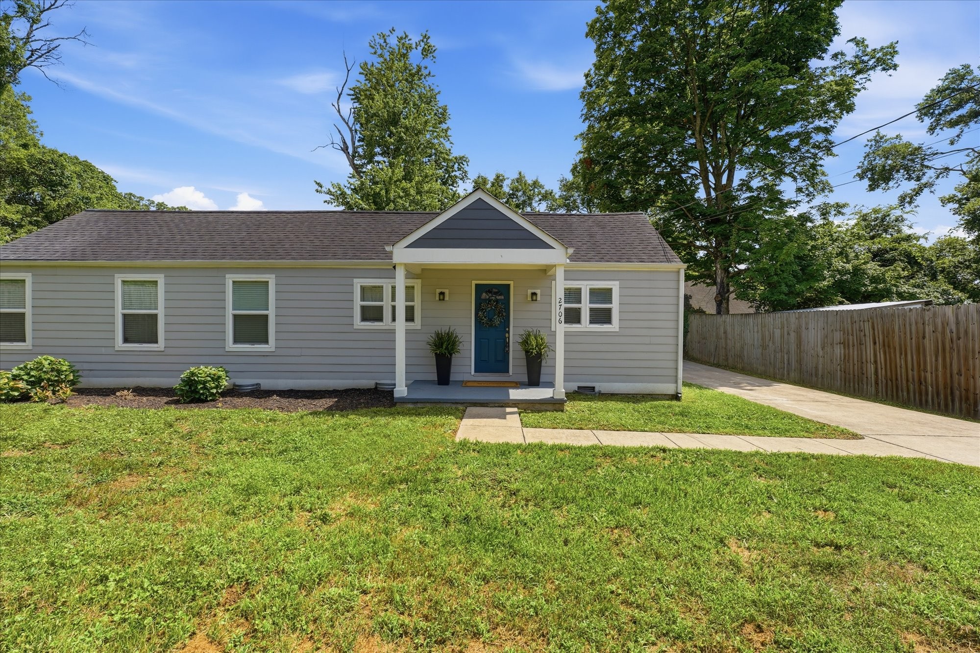 2706B Brunswick Dr