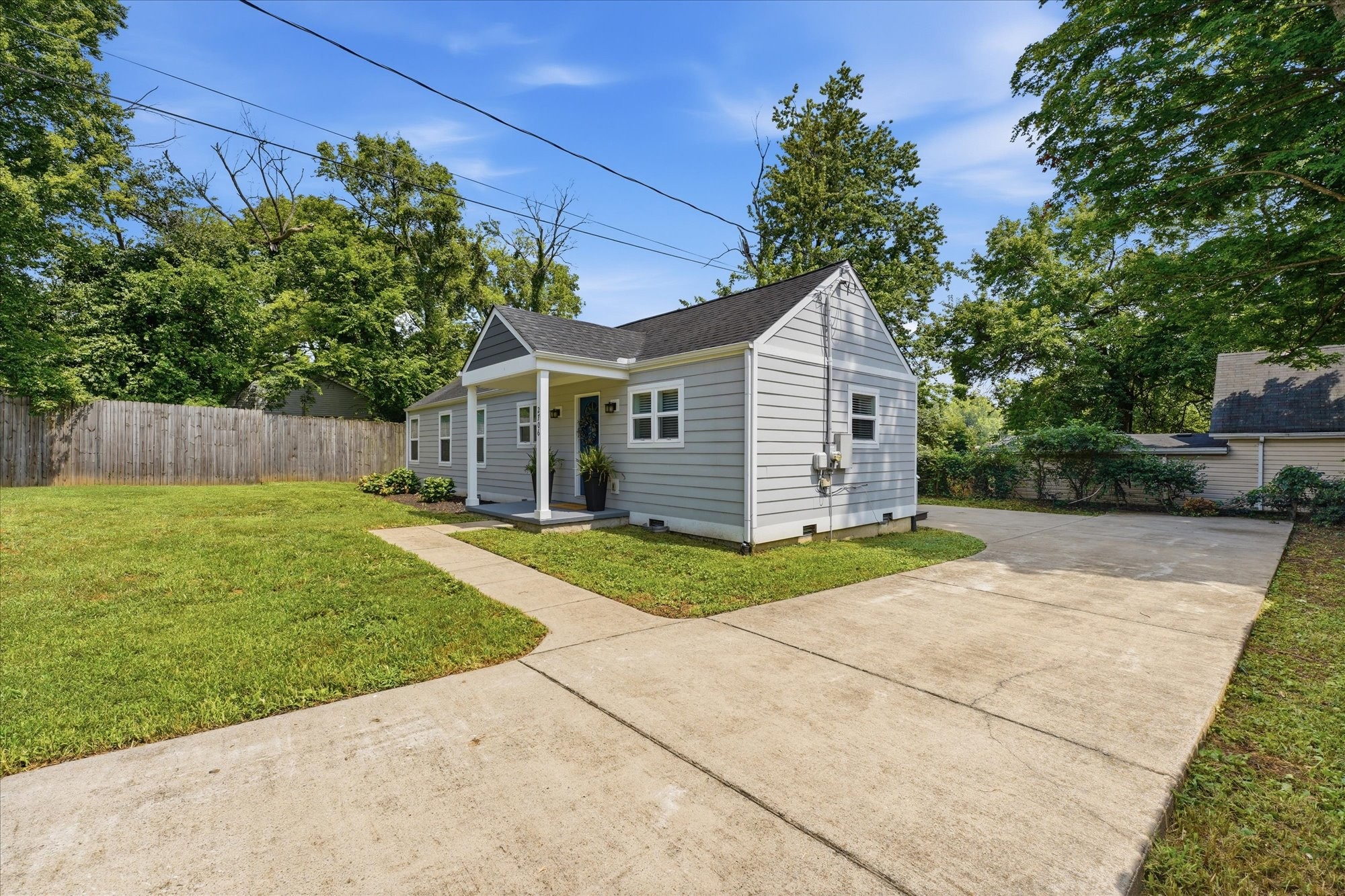 2706B Brunswick Dr