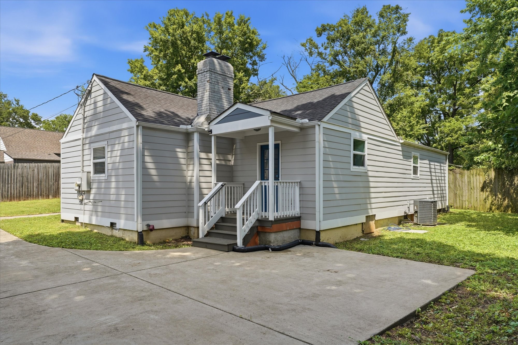 2706B Brunswick Dr
