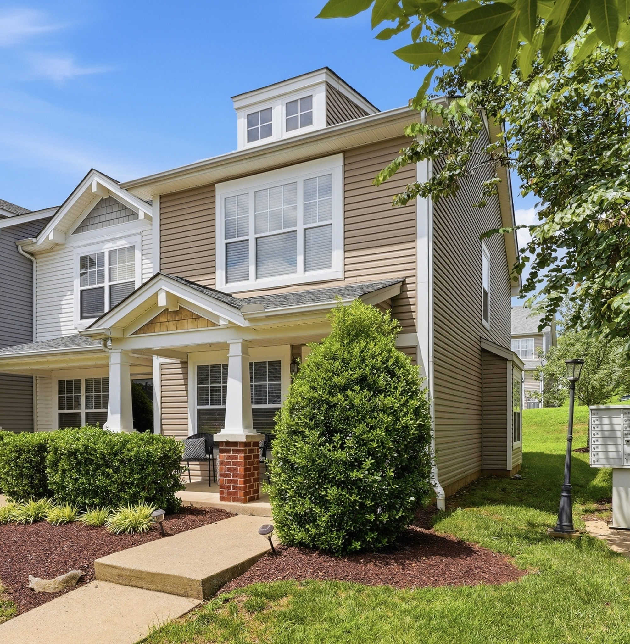 3373 Harpeth Springs Dr