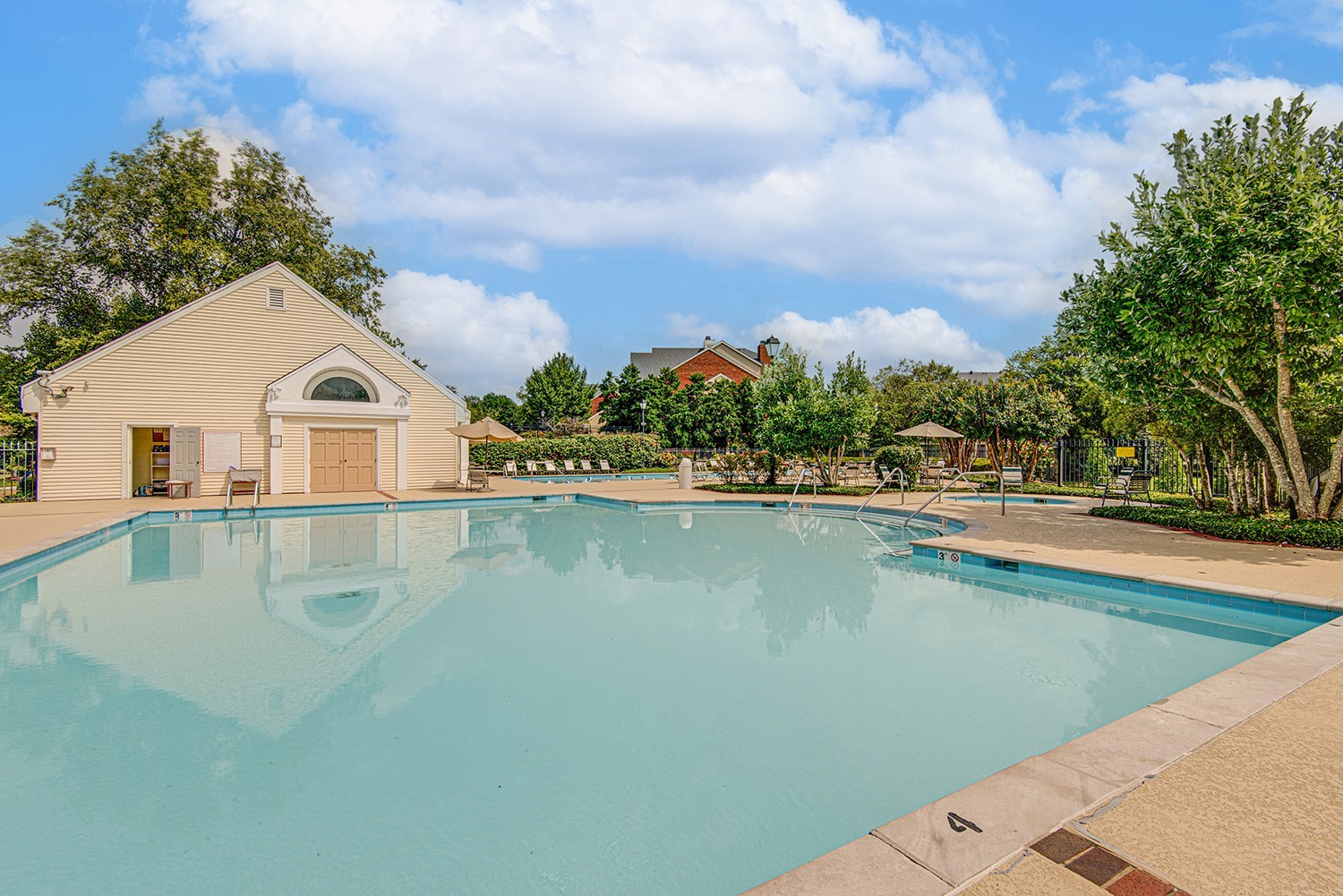 209 Ashlawn Ct Unit: 209