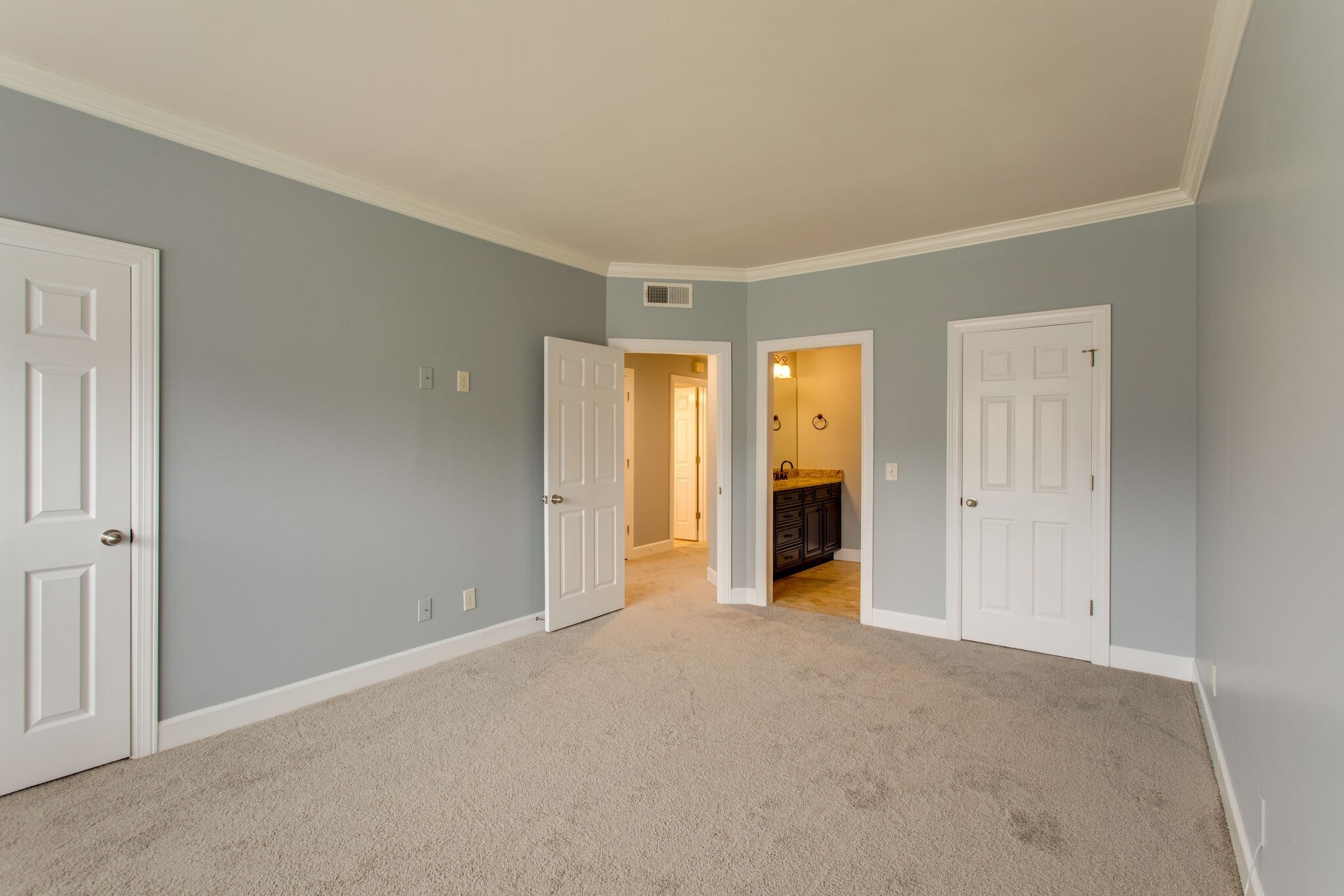 209 Ashlawn Ct Unit: 209