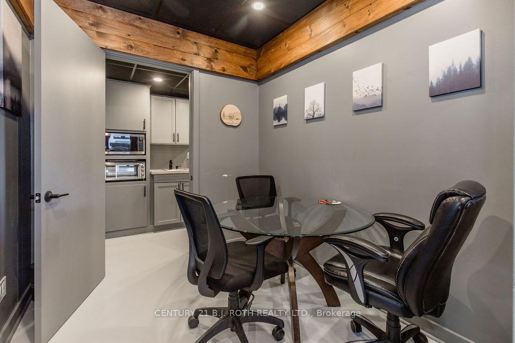 1370 Killarney Beach Road