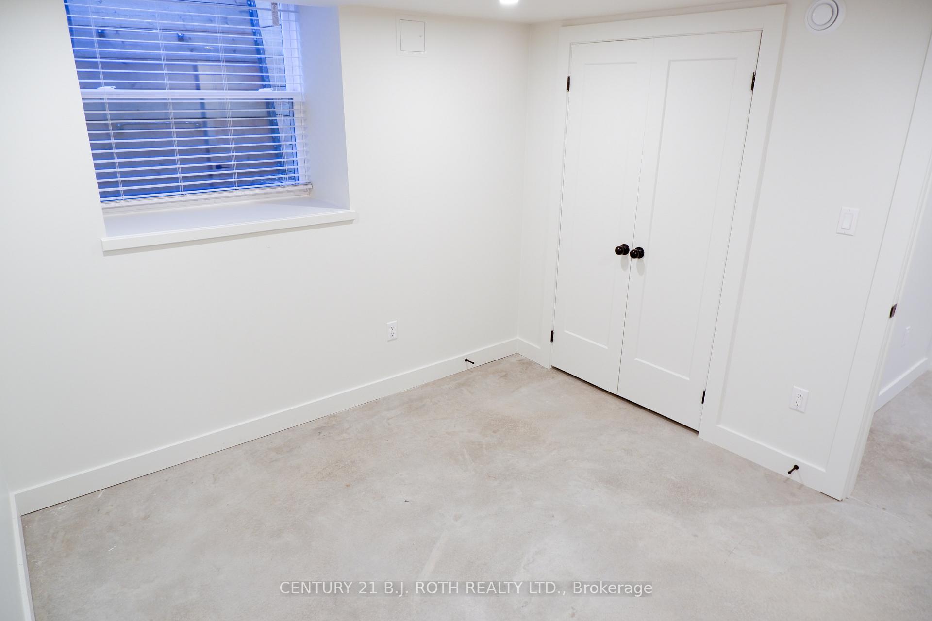 1370 Killarney Beach Road 207