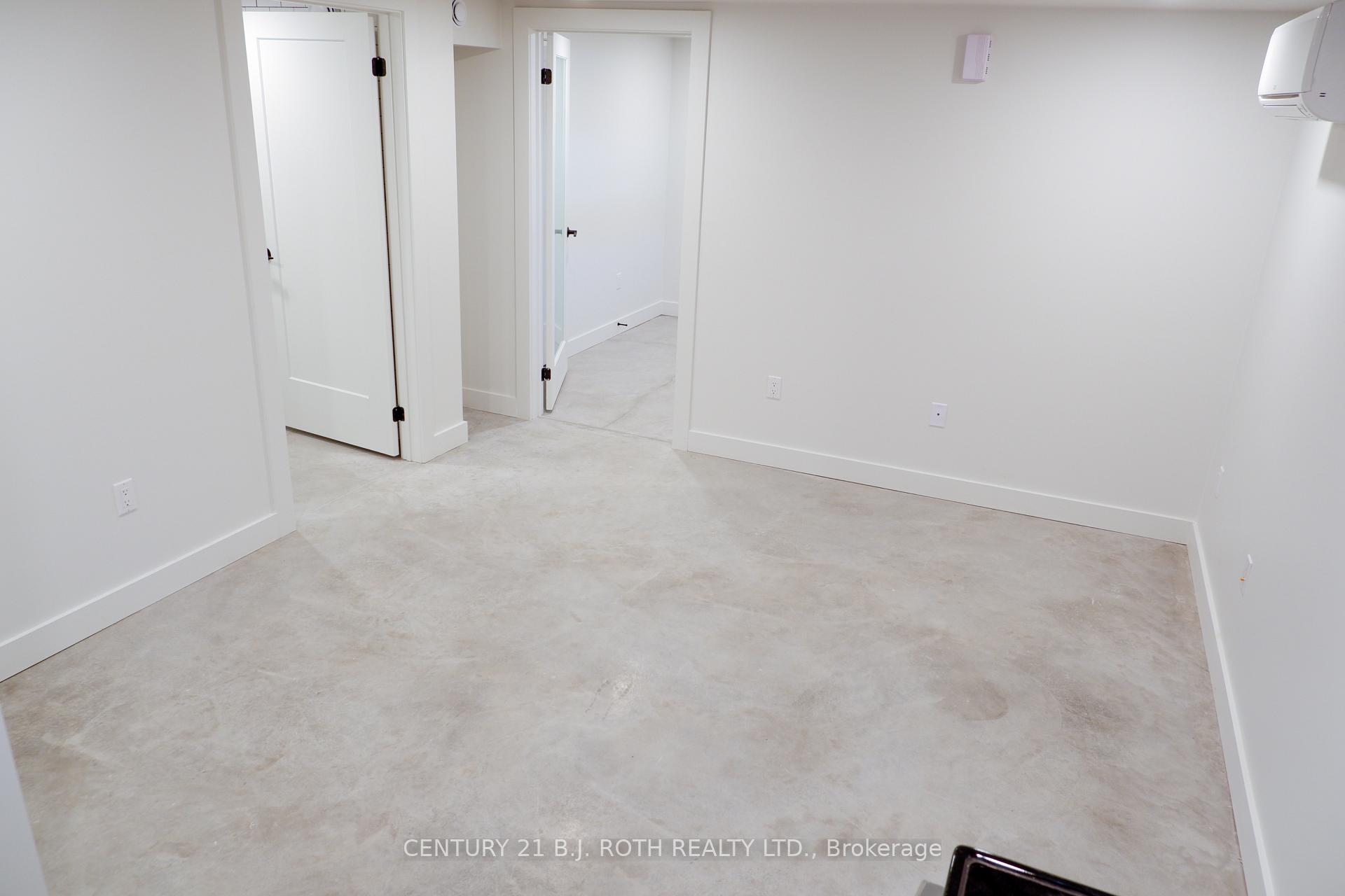 1370 Killarney Beach Road 207