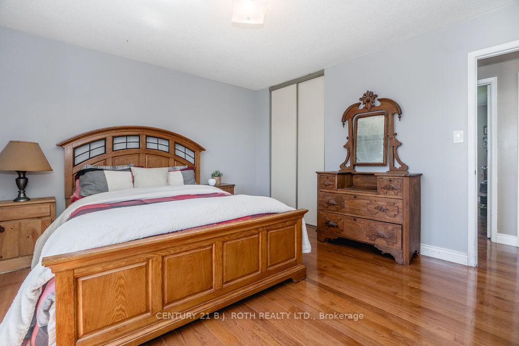 2823 Small Street