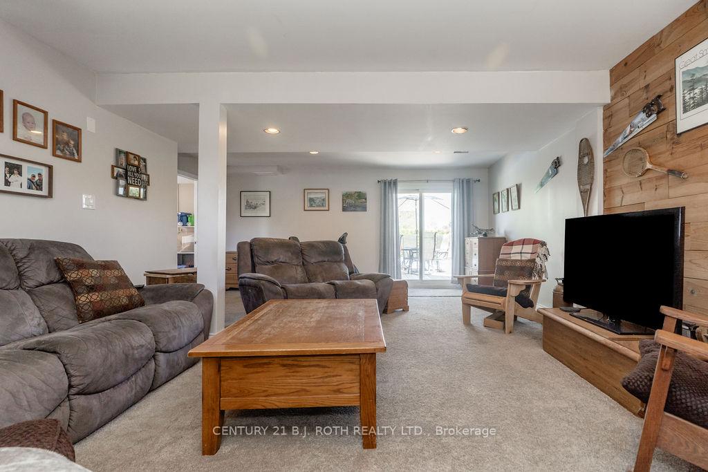 2823 Small Street