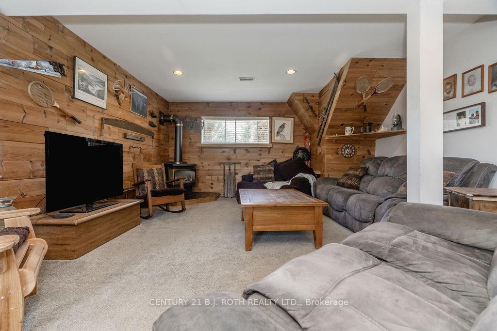 2823 Small Street