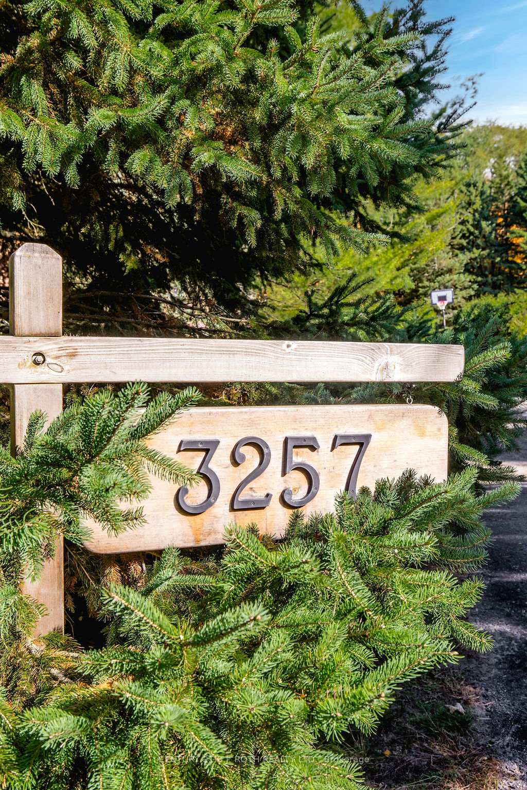 3257 LIAH Lane