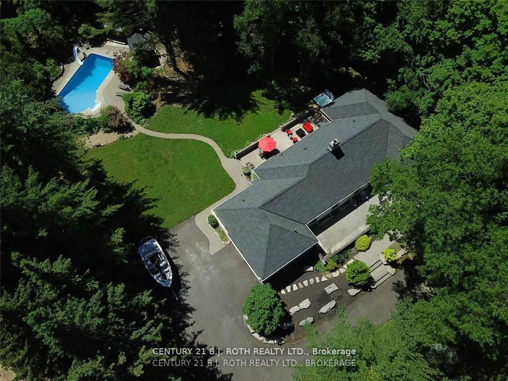 3274 Liah Lane