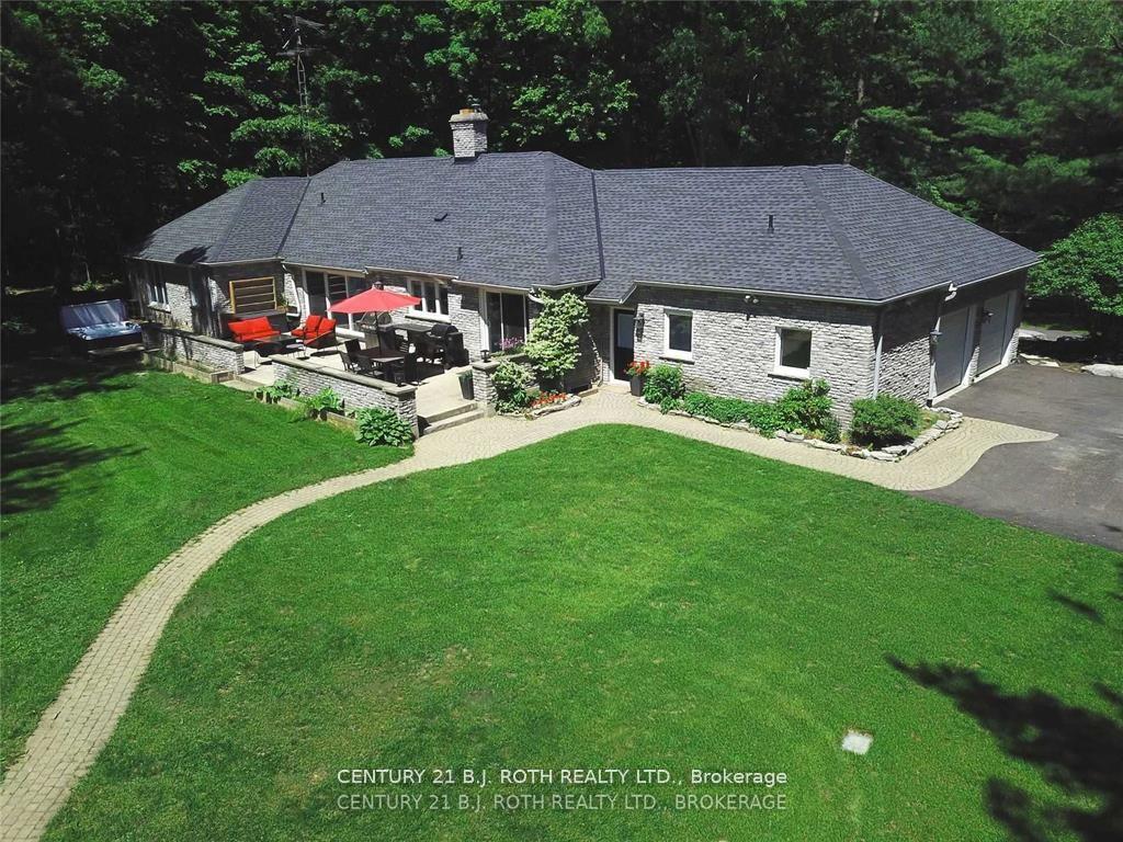 3274 Liah Lane