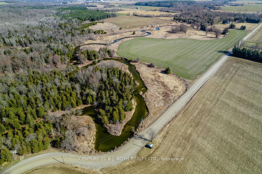 7468 25th Side Road