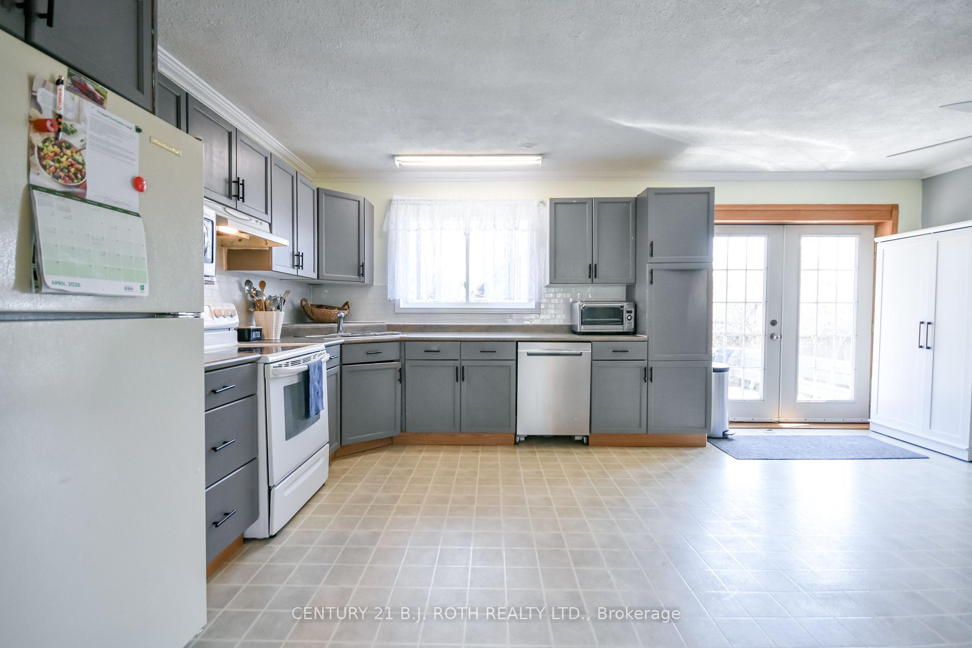 3039 Poplar Road